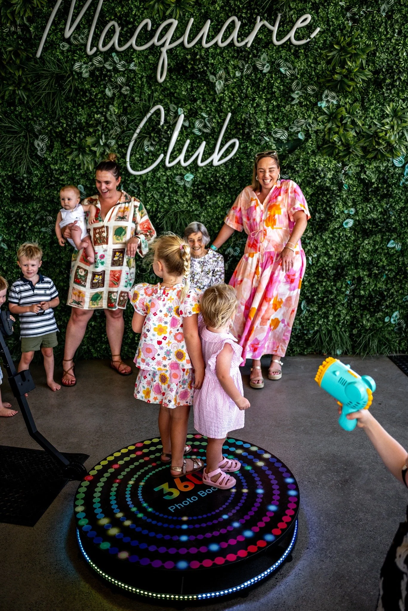 📸 Why settle for photos when you can have a 360 experience? 📸
Our 360 Photobooth captures videos that bring every angle to life. Perfect for weddings, birthdays, and all celebrations. Turn your moments into unforgettable experiences!
#360DegreesOfF