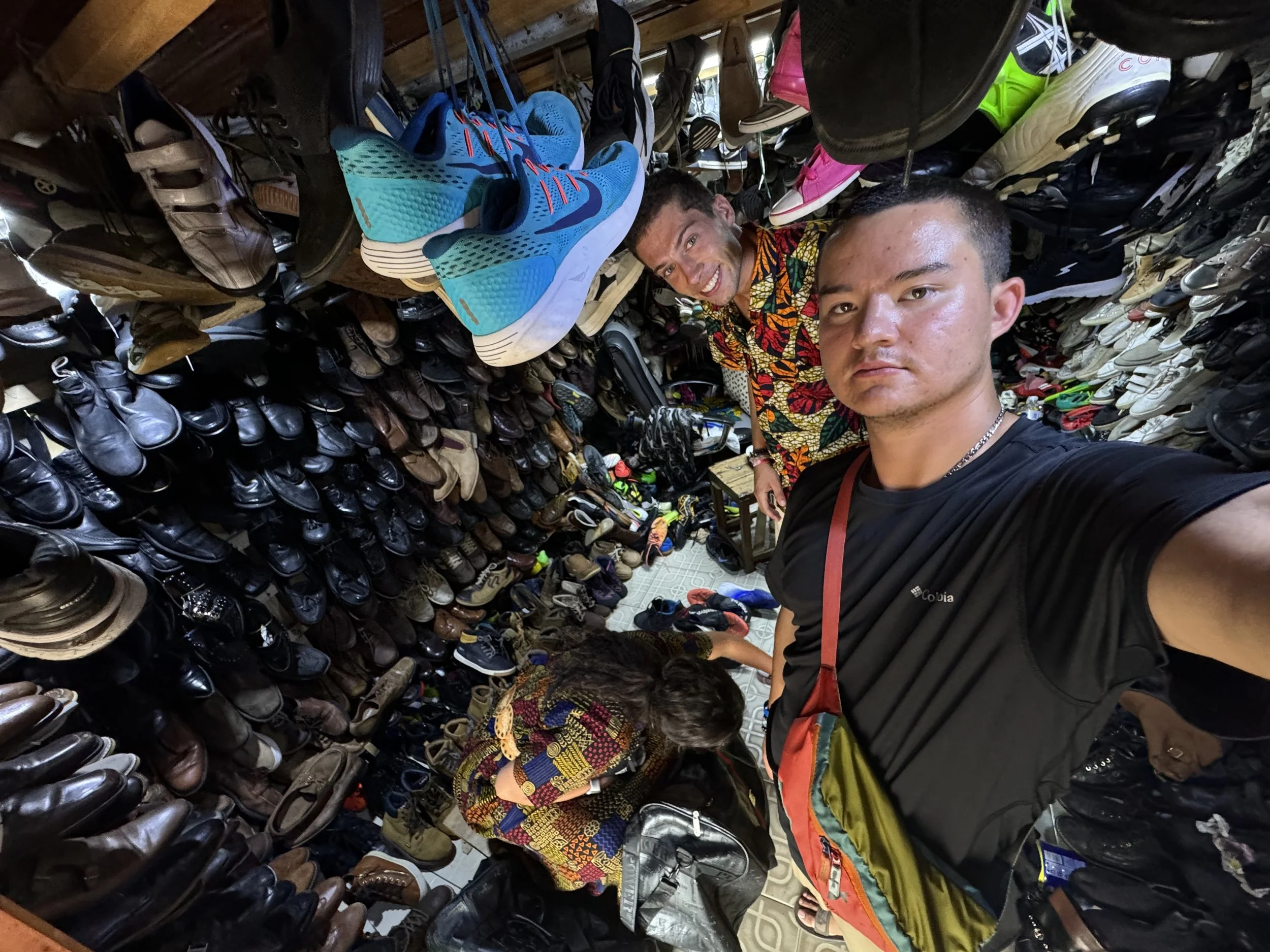  Shoe shopping 