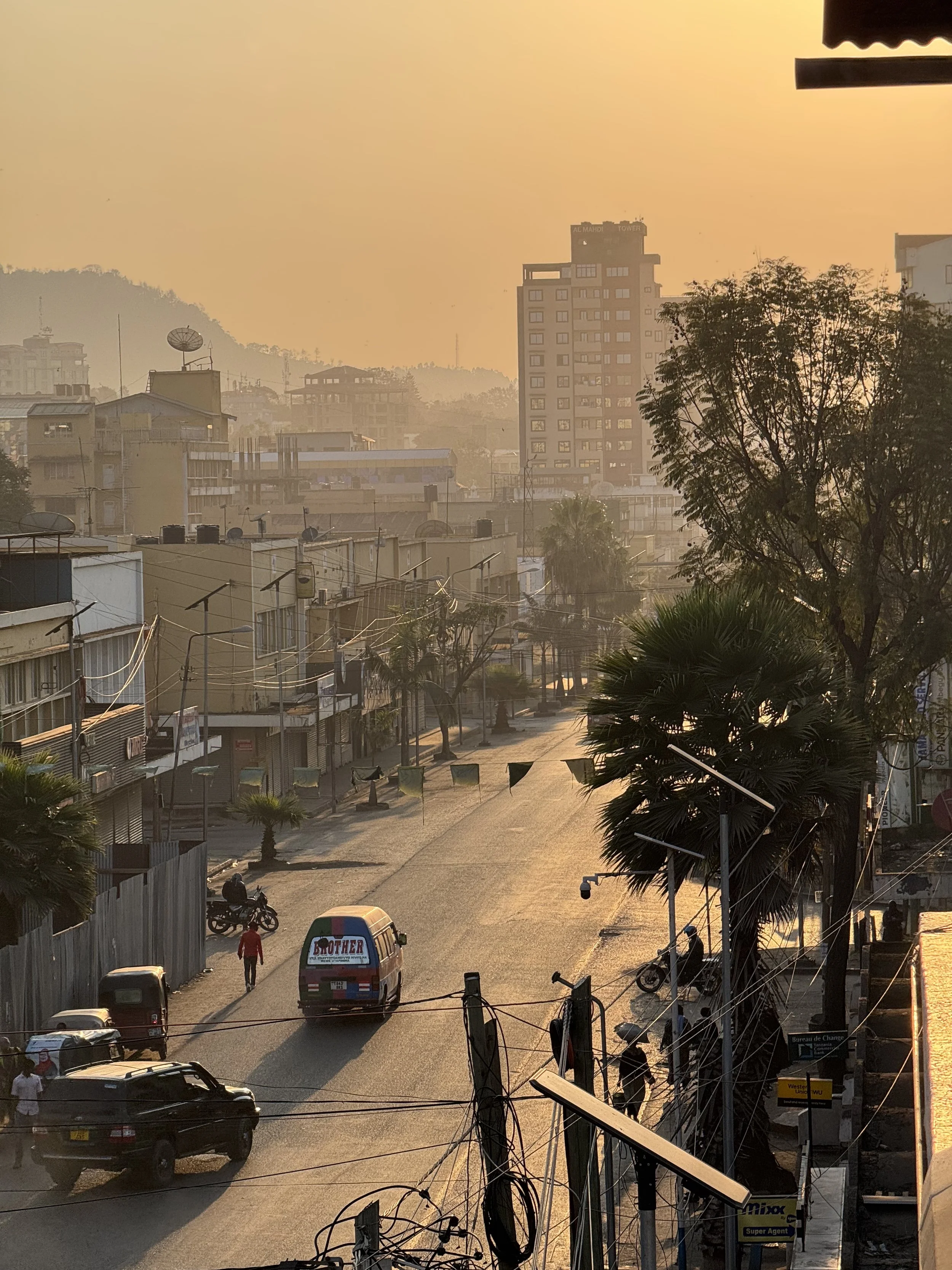  Sunrise in Arusha 