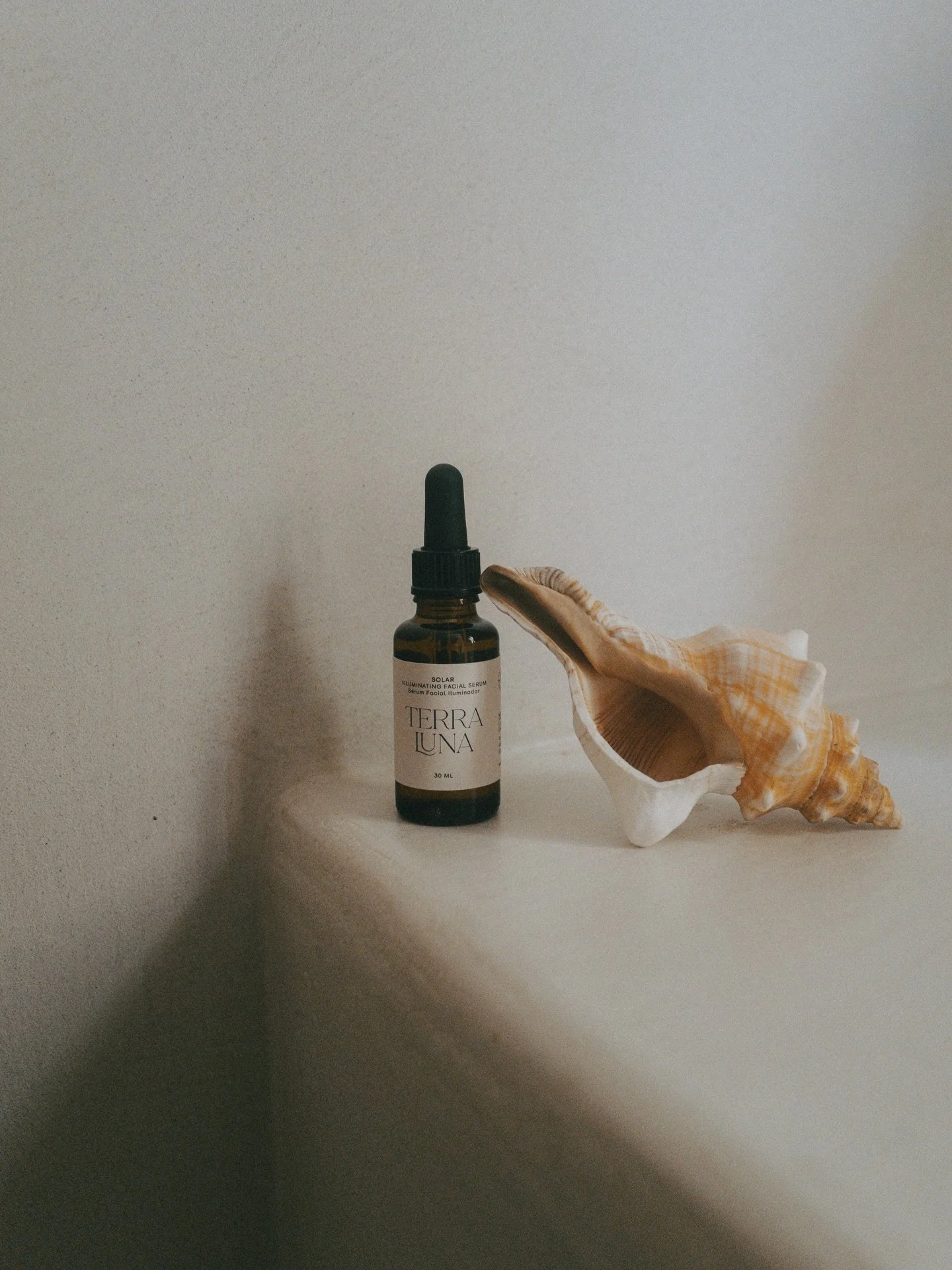 As we move closer to the spring equinox, it&rsquo;s a beautiful moment to care for ourselves with the same patience nature shows in early spring. 🌷

Spring Equinox &mdash; the moment when light and darkness meet in balance, and the sun begins its st