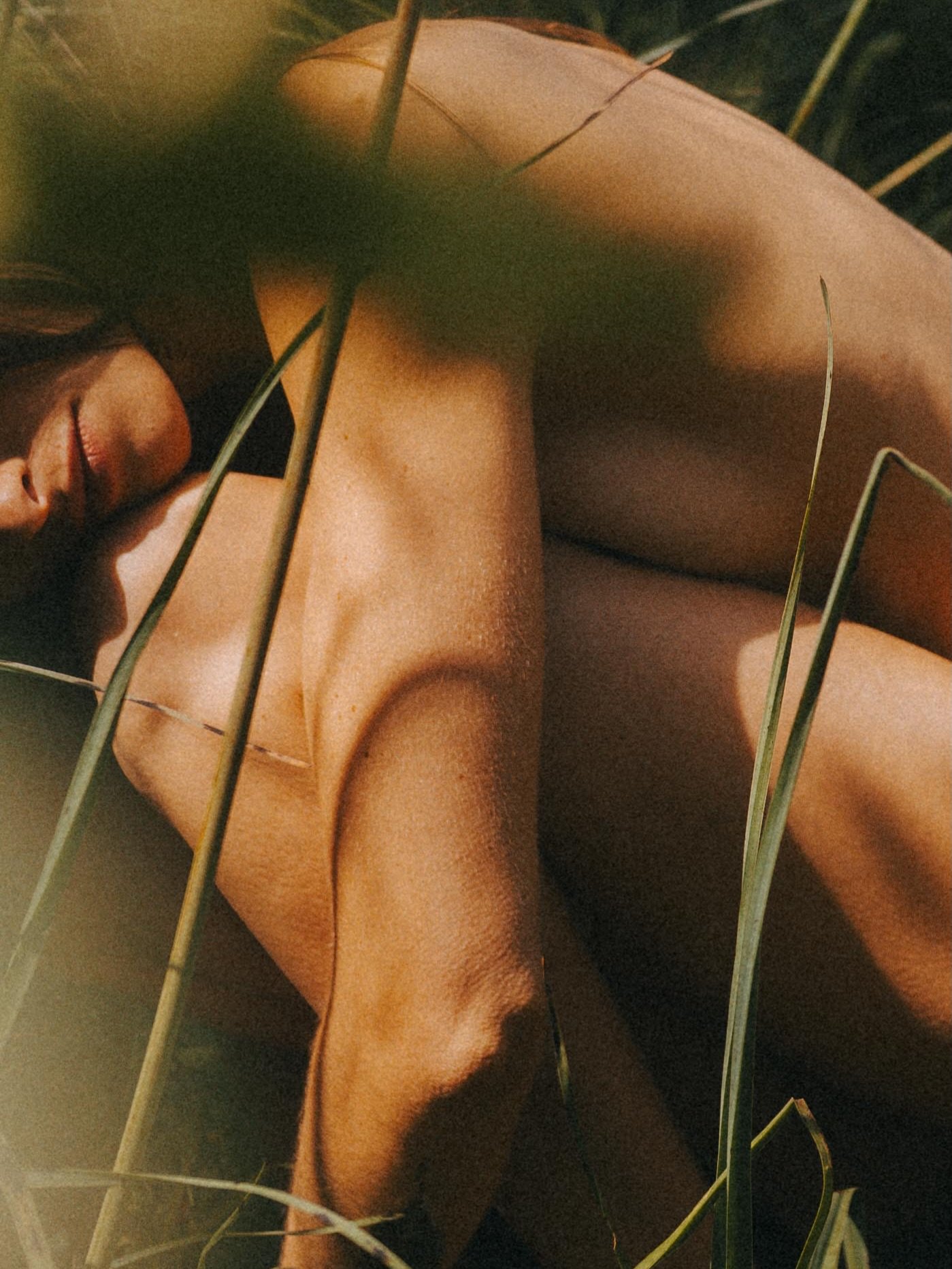 Three Things I&rsquo;d Never Put on My Skin 

Synthetic Fragrances: They may smell nice, but they can irritate your skin and disrupt your hormones. I choose organic, natural scents instead. 🌿

Parabens: These preservatives can be harmful in the long