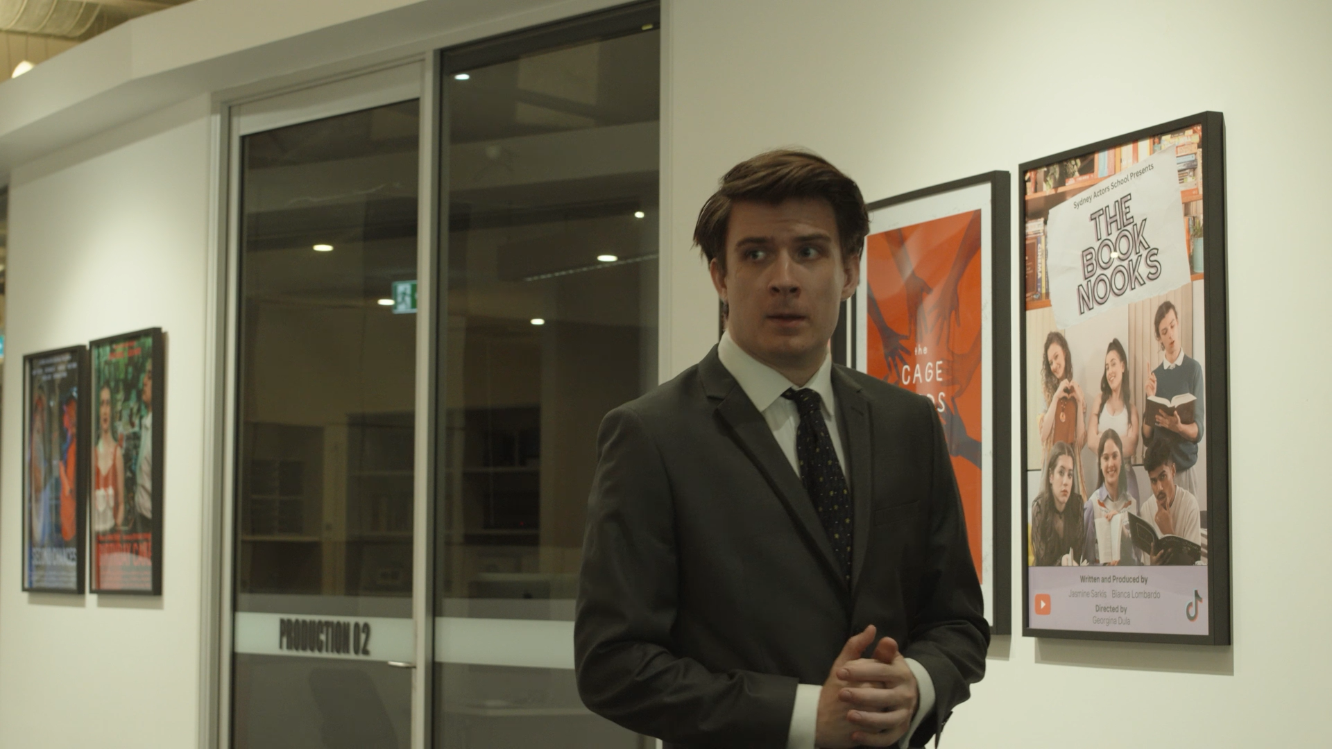 Copy of DJANTING_FRANSISKUS_THE QUIET ANSWER_ H24.00_01_05_24.Still007.png