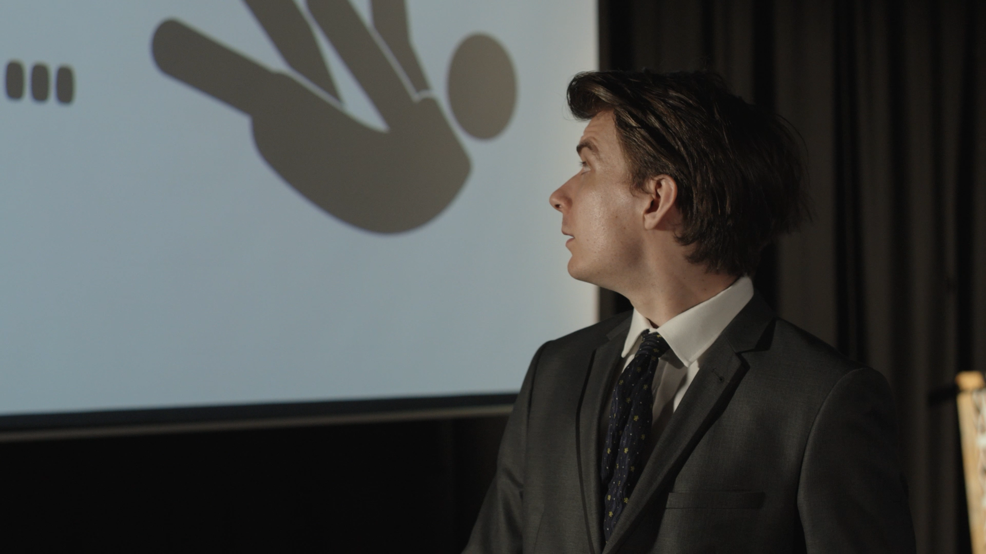 Copy of DJANTING_FRANSISKUS_THE QUIET ANSWER_ H24.00_05_05_05.Still038.png