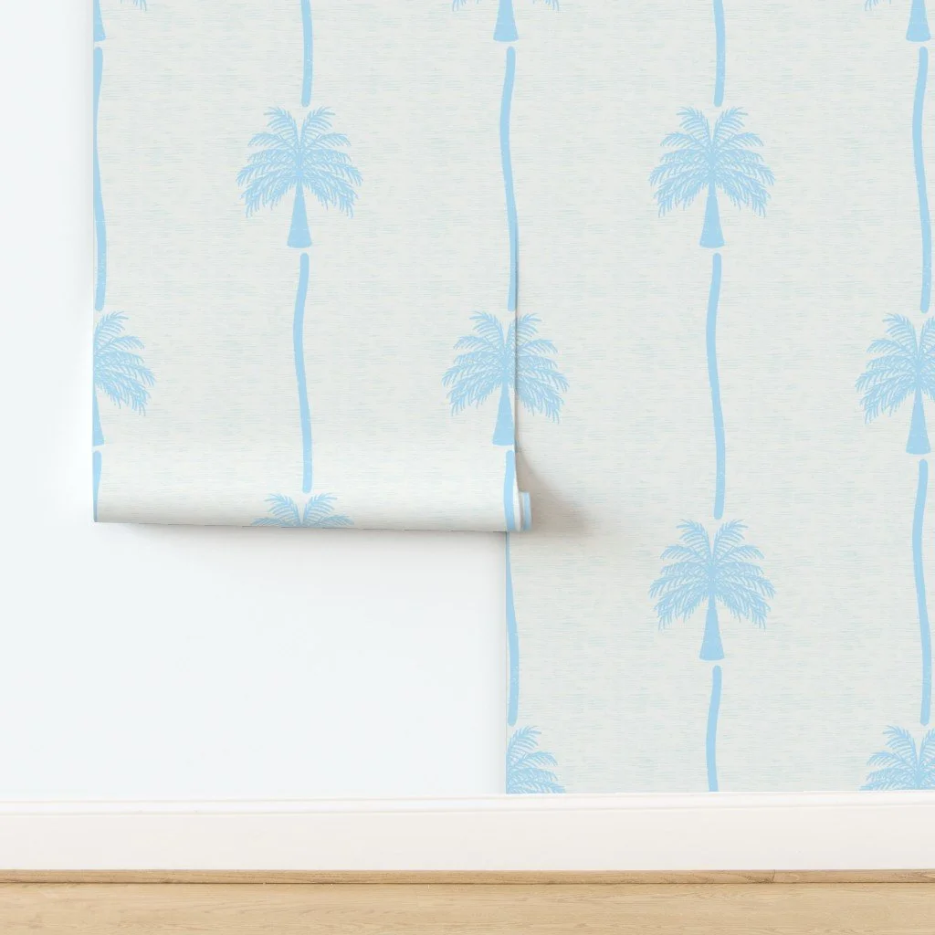 Coastal Living Room Ideas with Preppy Coastal Palm Trees Wallpaper