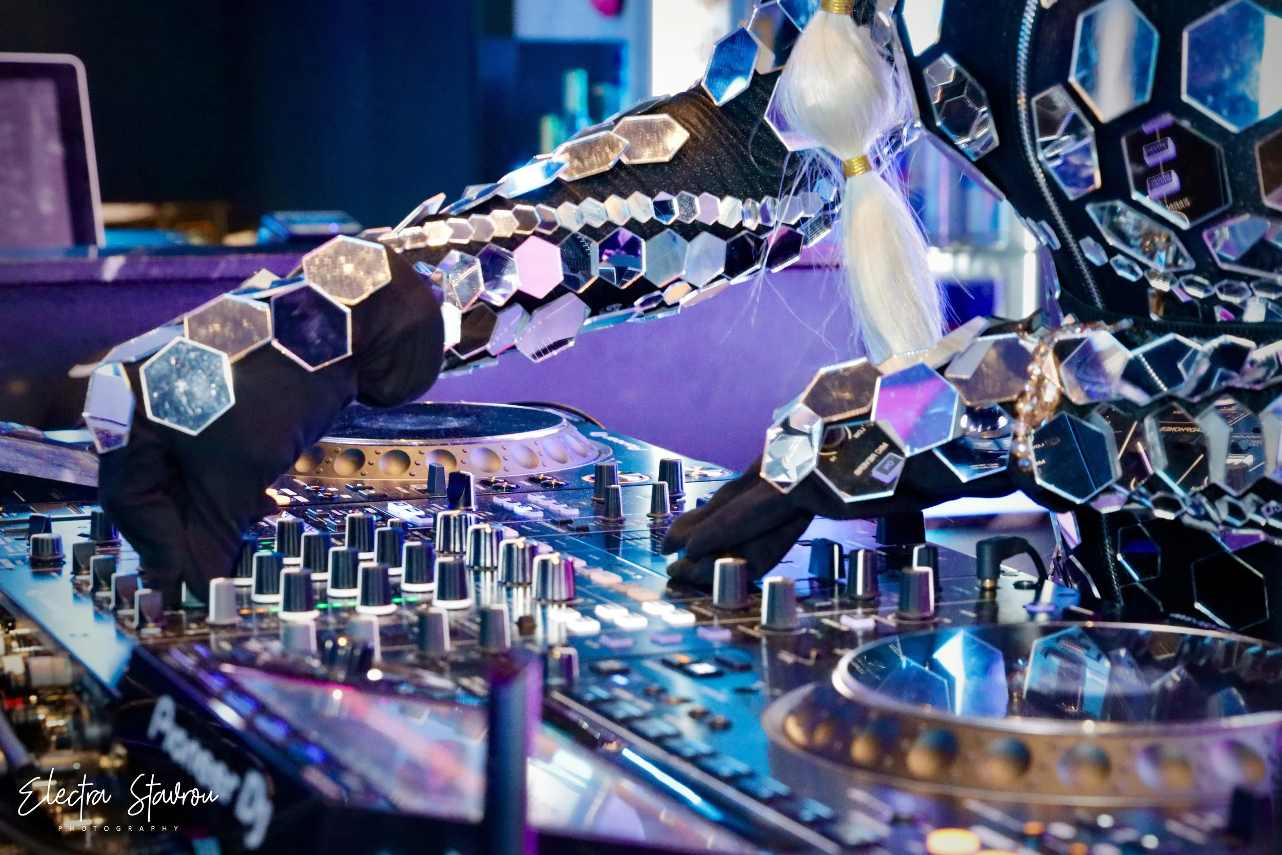 Electra Stavrou_Carnival Family Rave7103.jpeg