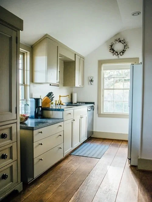 Introducing the Ranch House, an original dogtrot style home built in the late 1800&rsquo;s 🏡✨

📸 @garyblakephoto 

#ranch #country #texas #retreat #relaxation #serenity