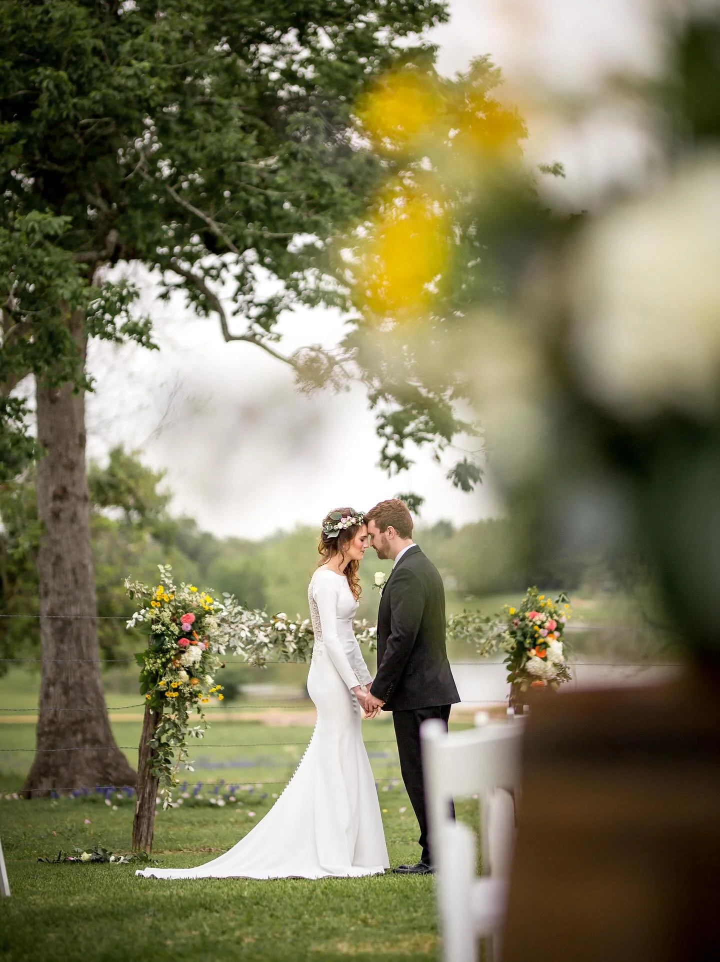 Make memories that will last a lifetime at StarHill Farms 💐✨

📸 @garyblakephoto 

#wedding #weddingidea #weddinggoals