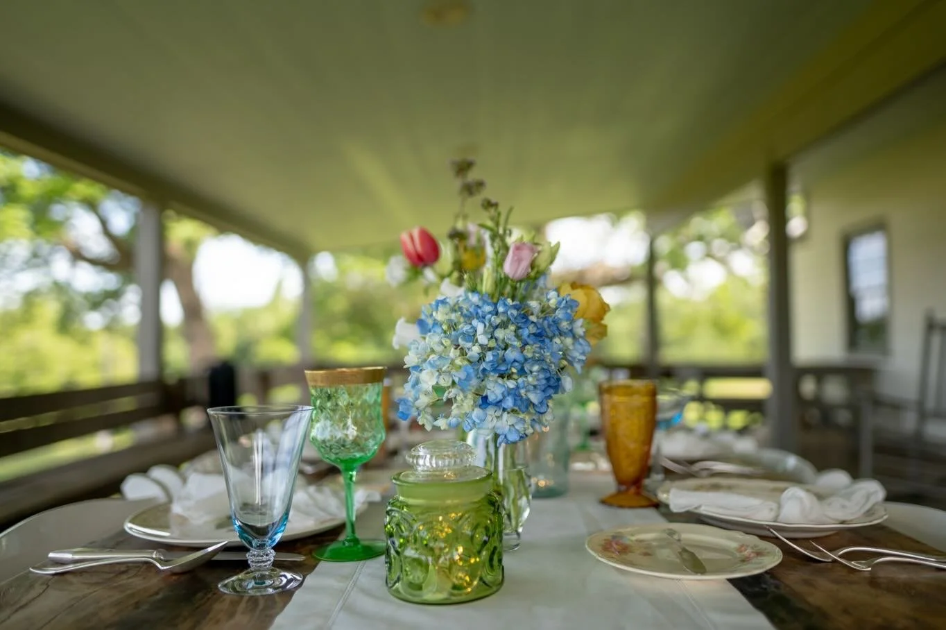 The holidays are here! It&rsquo;s time to gather close, slow down, and cherish moments like these 🤍✨

#holidayspirit #holidayvibes #holidaytime