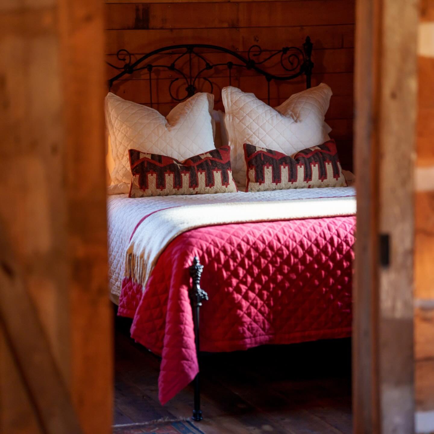 Soft linens, warm light, and nothing on the agenda but rest. ☀️🏡✨

#vacation #texas #countryside #farmlife