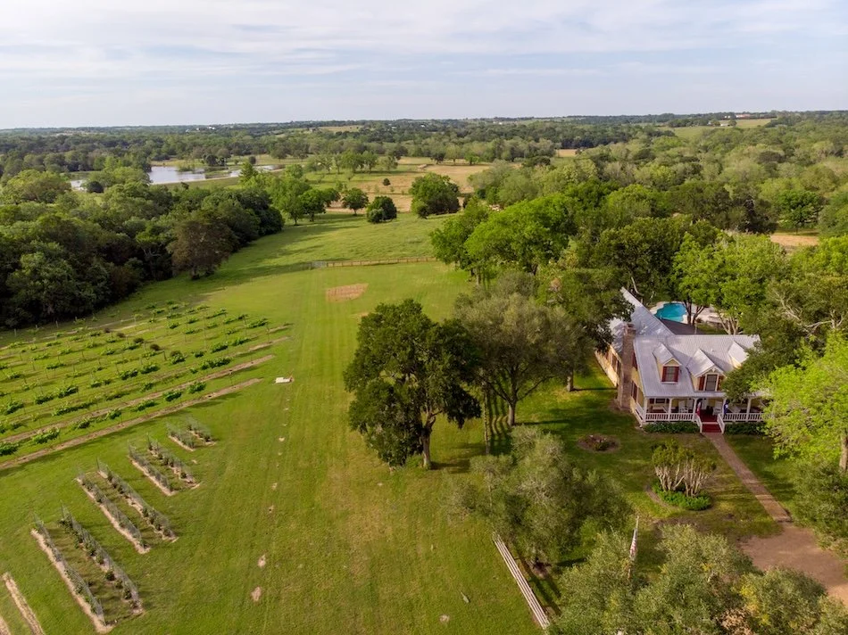 Vacation Rental by Owner vs. Hotels: Which Provides a Better Escape from Everyday Stress?