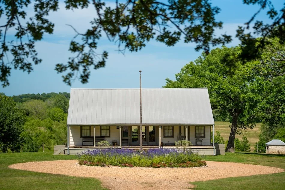 best-cabin-rentals-austin-tx-starhill-farms