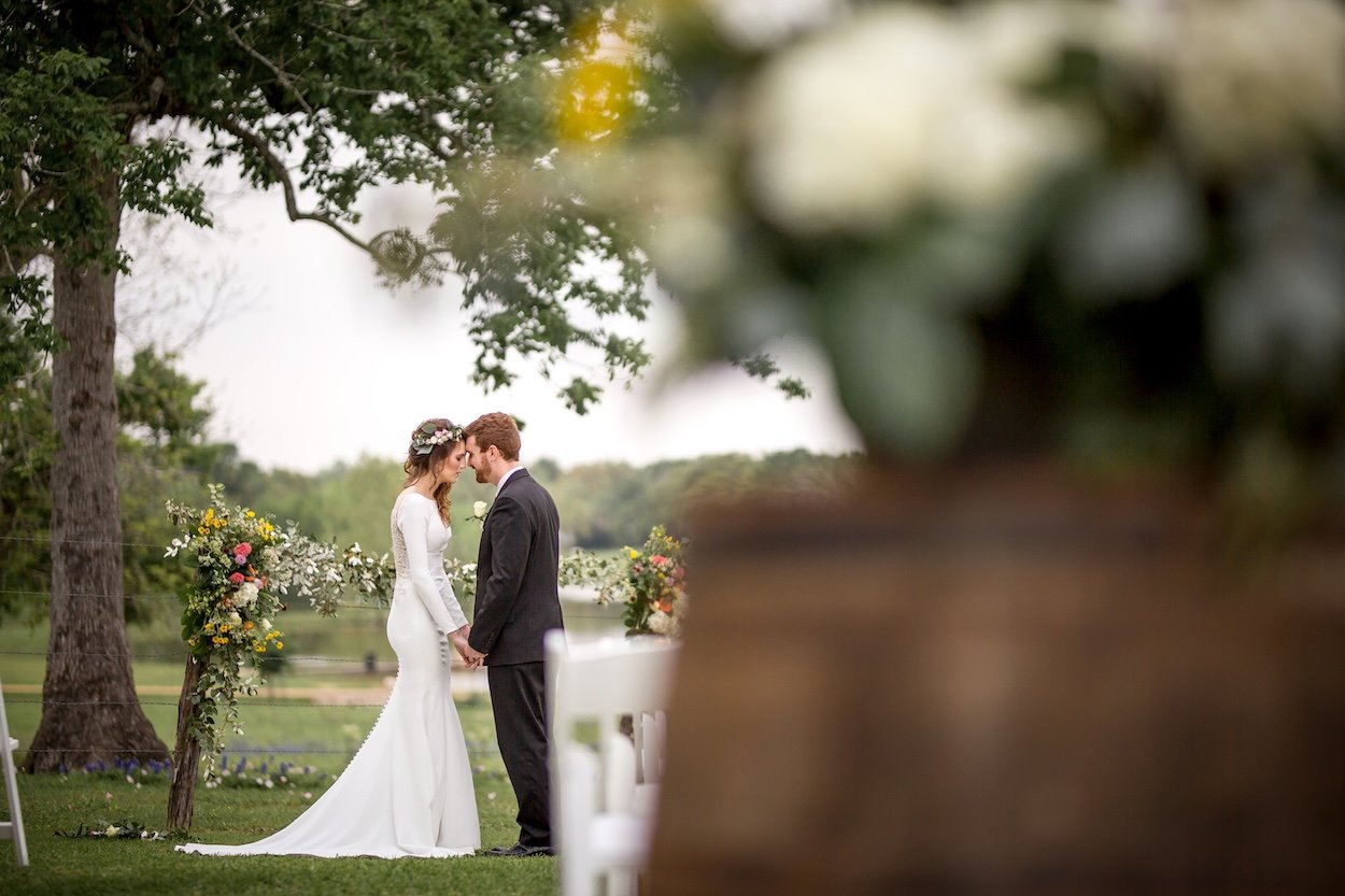 best-private-elopement-venues-starhill-farms-texas