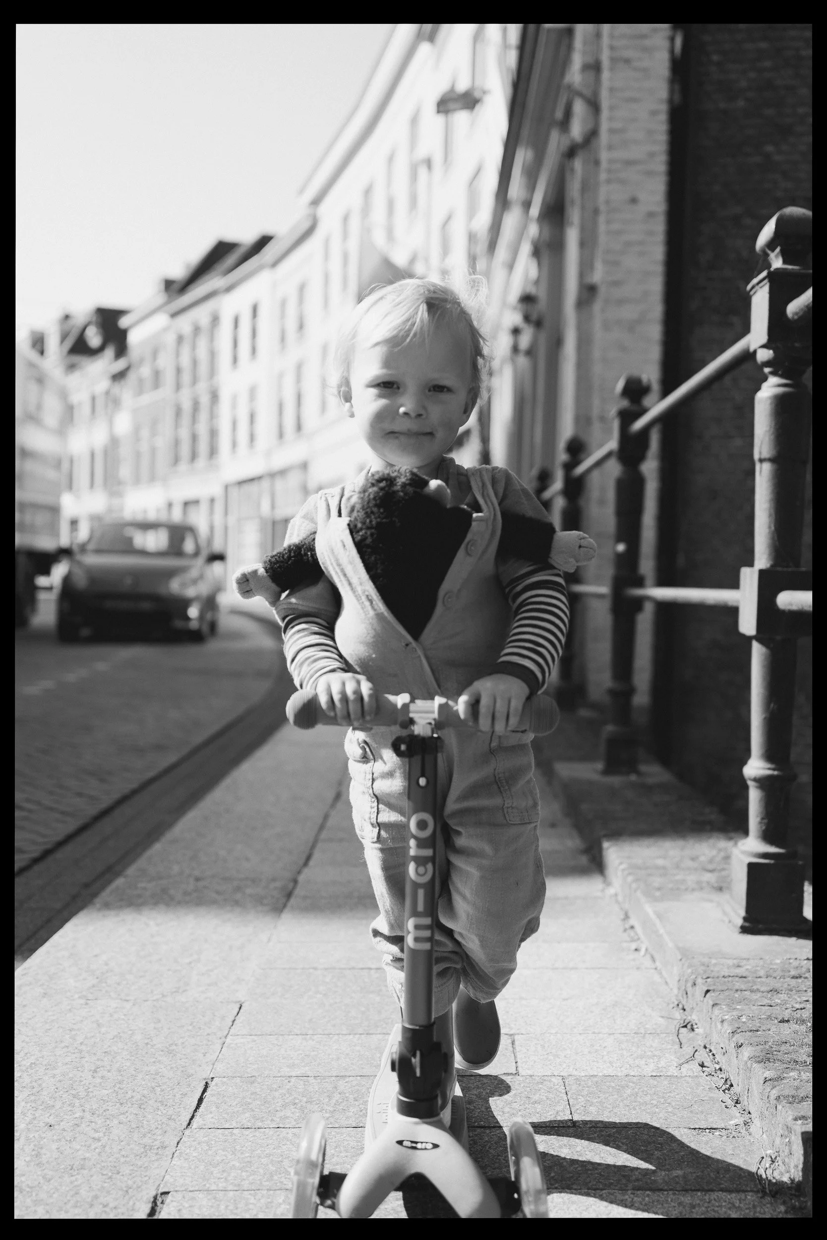 Documentair portret van familie in Den Bosch, gefotografeerd door Jan Gradje Vollebergh