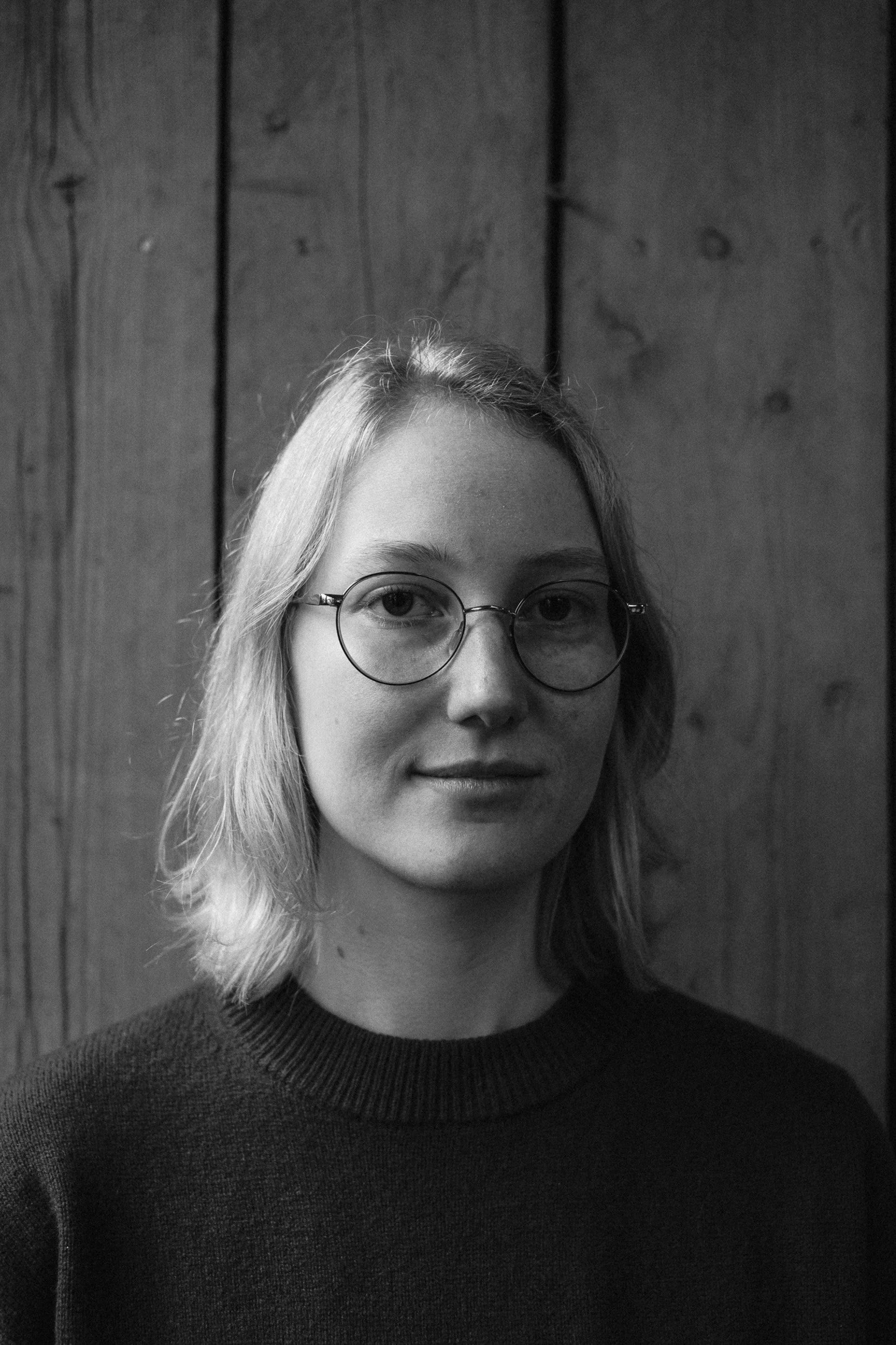 Authentiek portret van een Theatermaker in Den Bosch, gefotografeerd door Jan Gradje Vollebergh