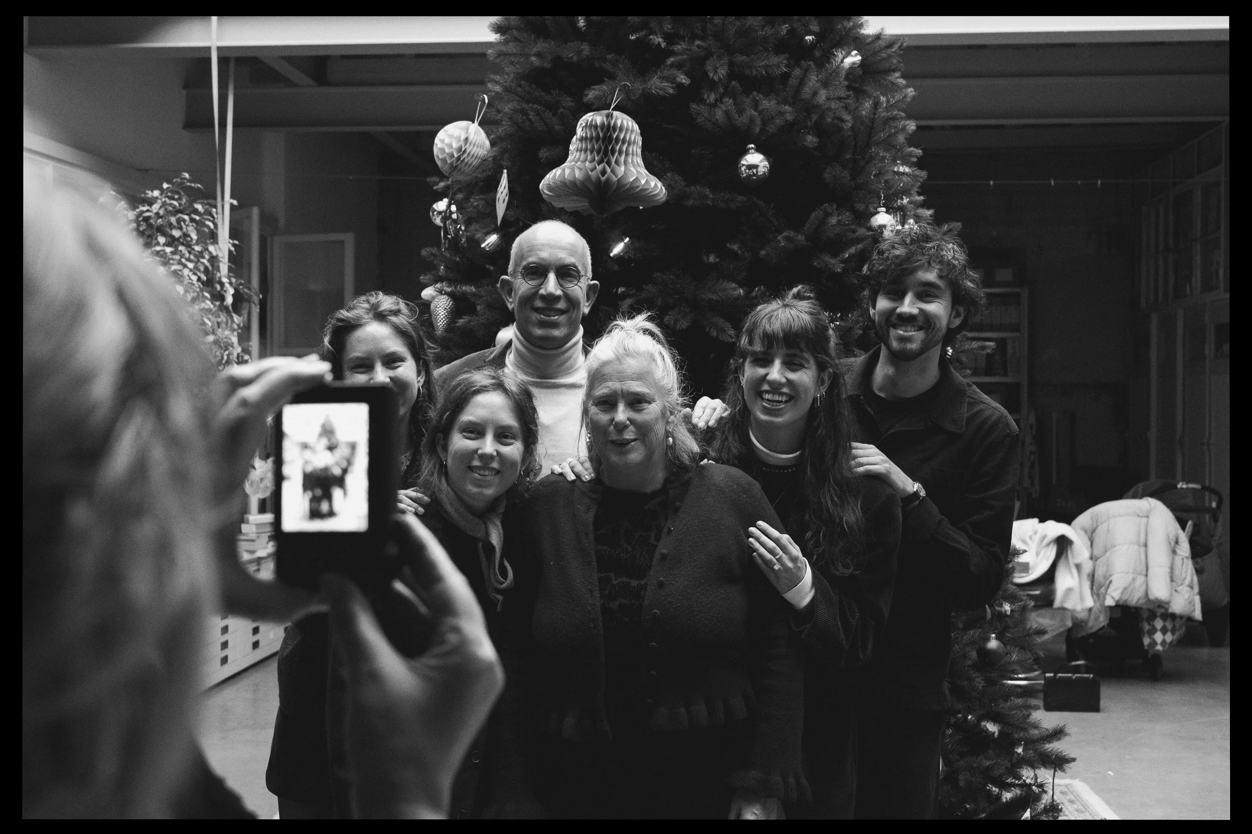 Documentair portret van familie in Den Bosch, gefotografeerd door Jan Gradje Vollebergh