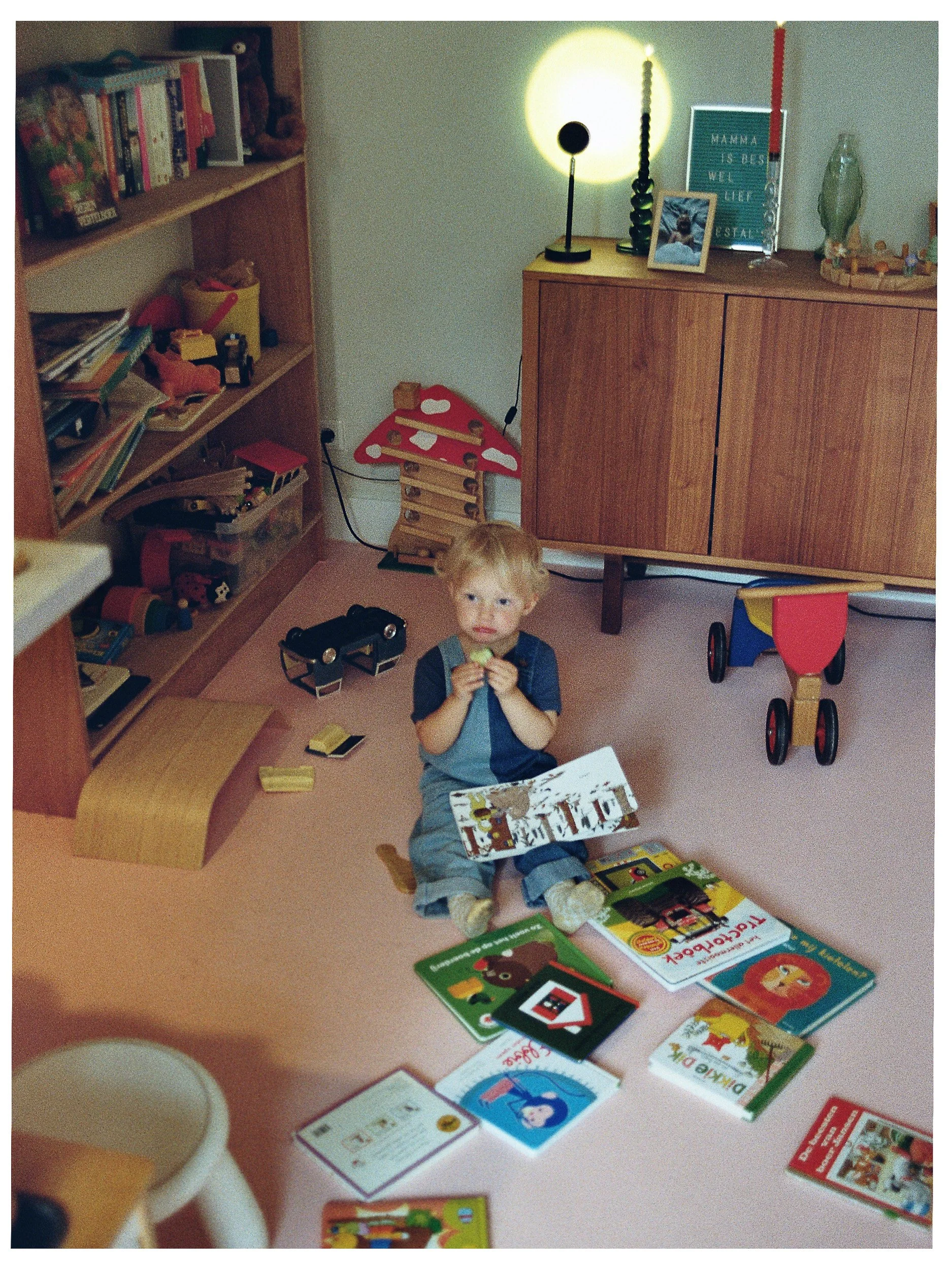 Documentair portret van familie in Den Bosch, gefotografeerd door Jan Gradje Vollebergh