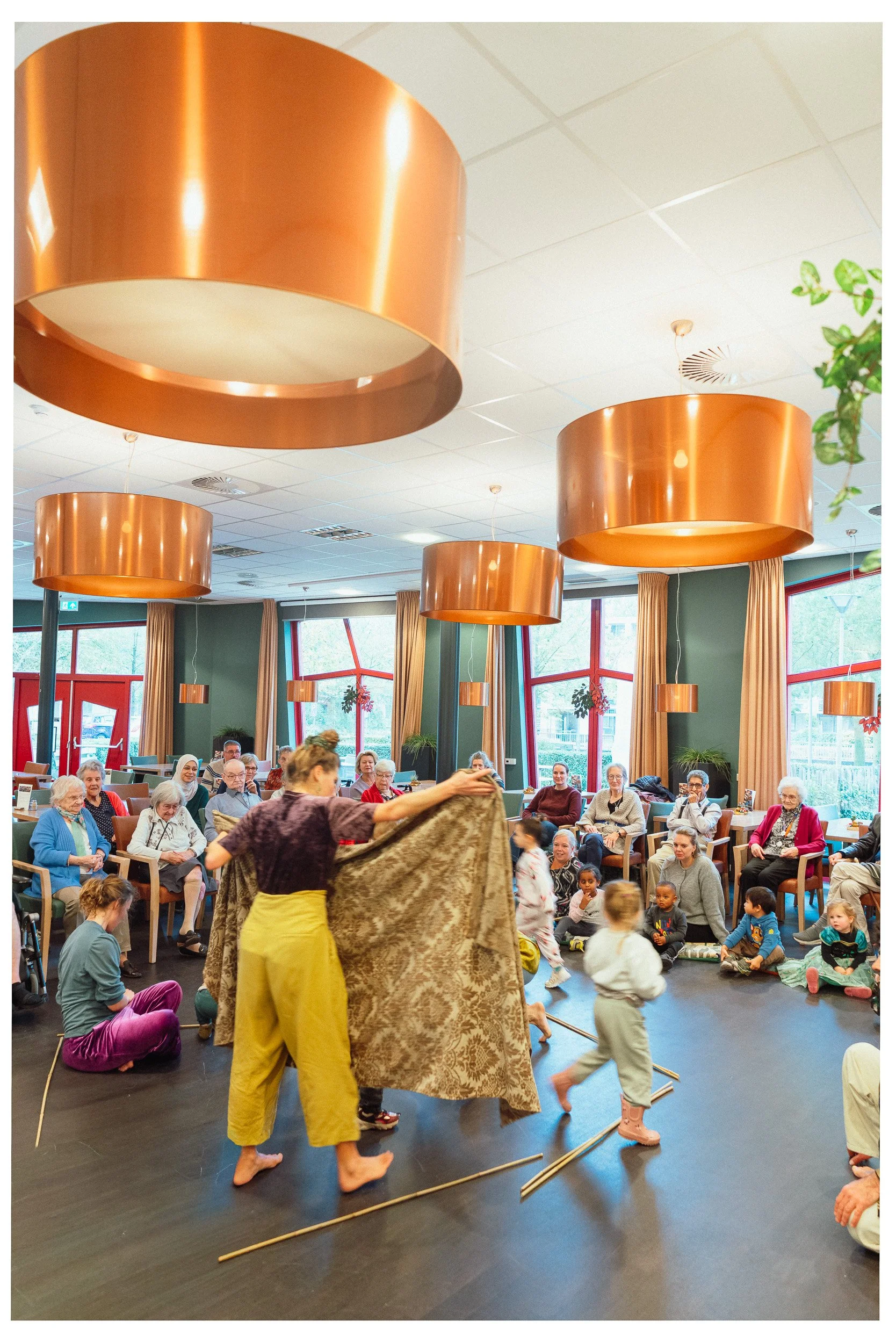 Documentaire foto van Theaterspel in Den Bosch, gefotografeerd door Jan Gradje Vollebergh