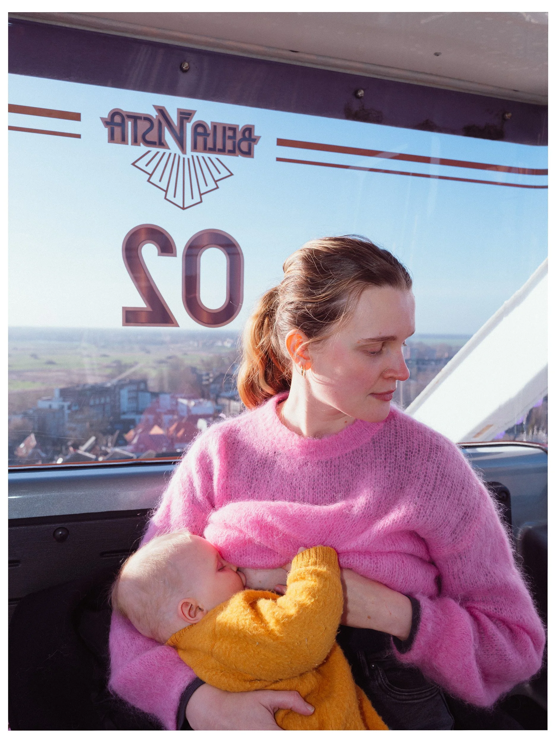 Documentair portret van familie in Den Bosch, gefotografeerd door Jan Gradje Vollebergh