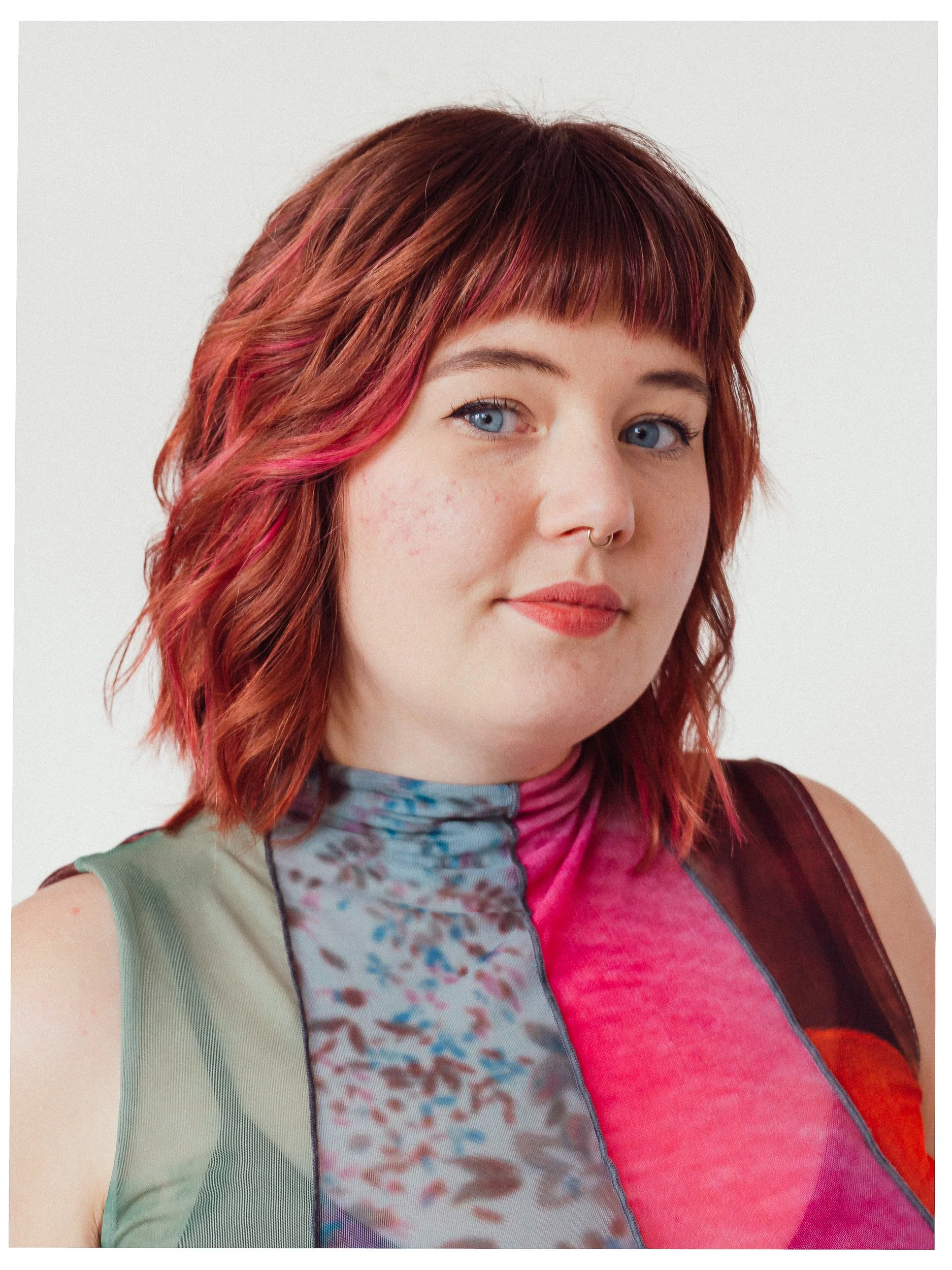 Authentiek portret van een DJ in Den Bosch, gefotografeerd door Jan Gradje Vollebergh