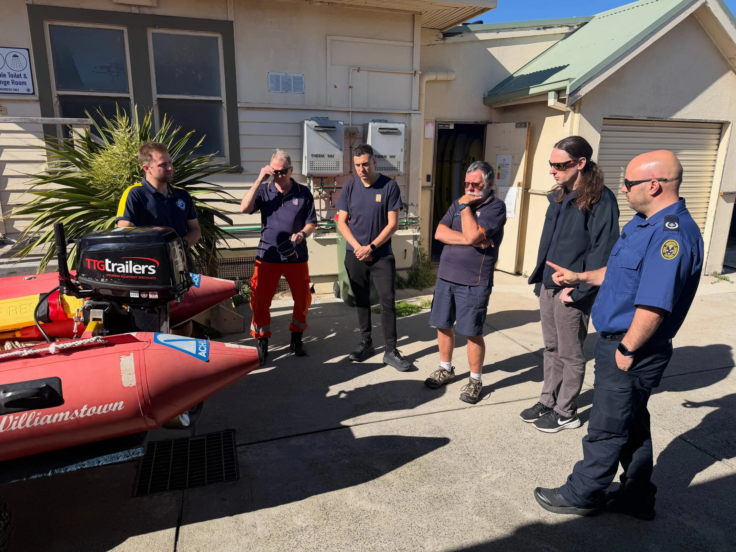 A fantastic day of learning between WS&amp;LSC and @vicsesnews!!

Yesterday some of our highly experienced Trainers hosted representatives of VIC SES to talk all things IRBs and aquatic rescue, from education and techniques to our gear! It was a grea