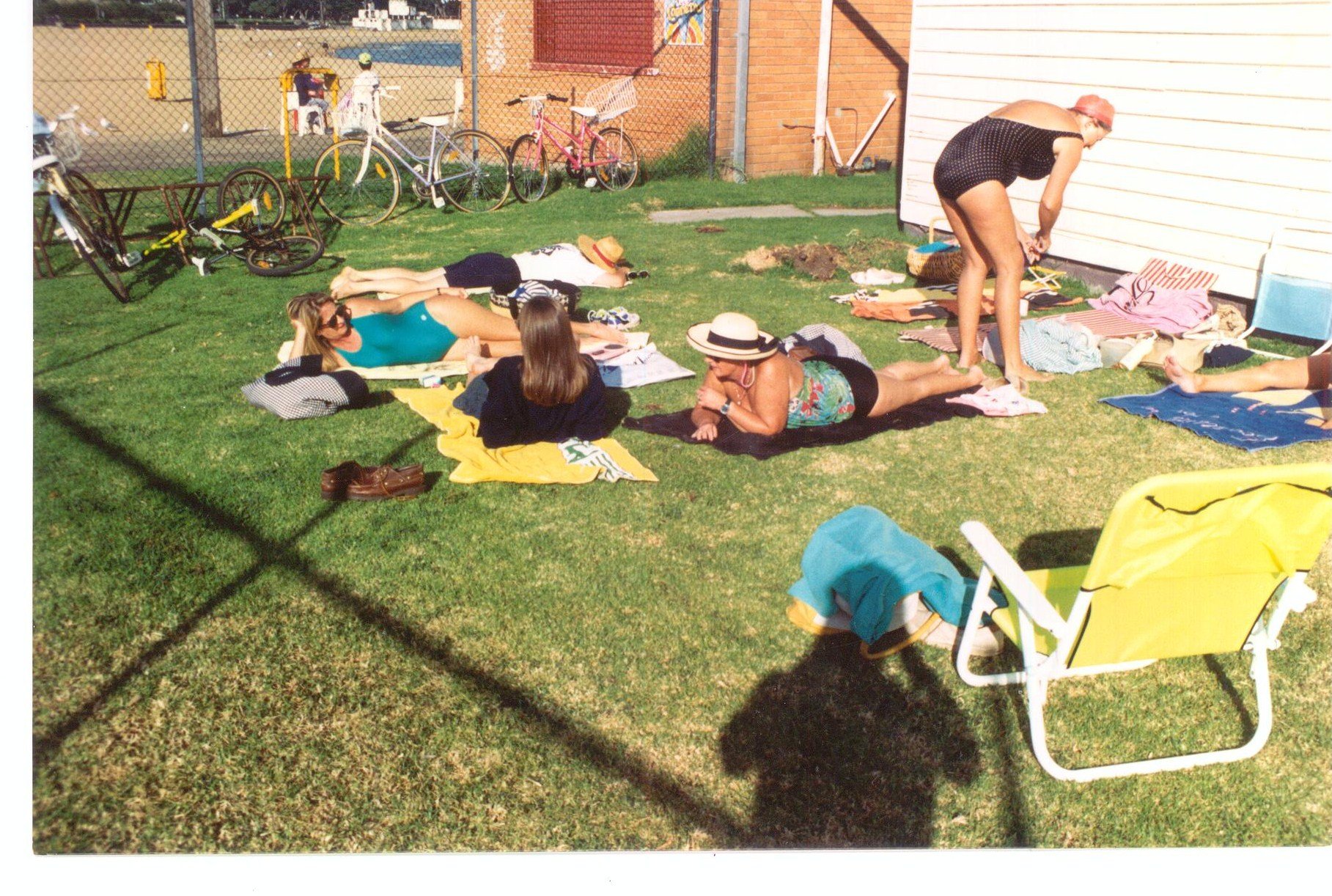 1990s: Lawn Lizards