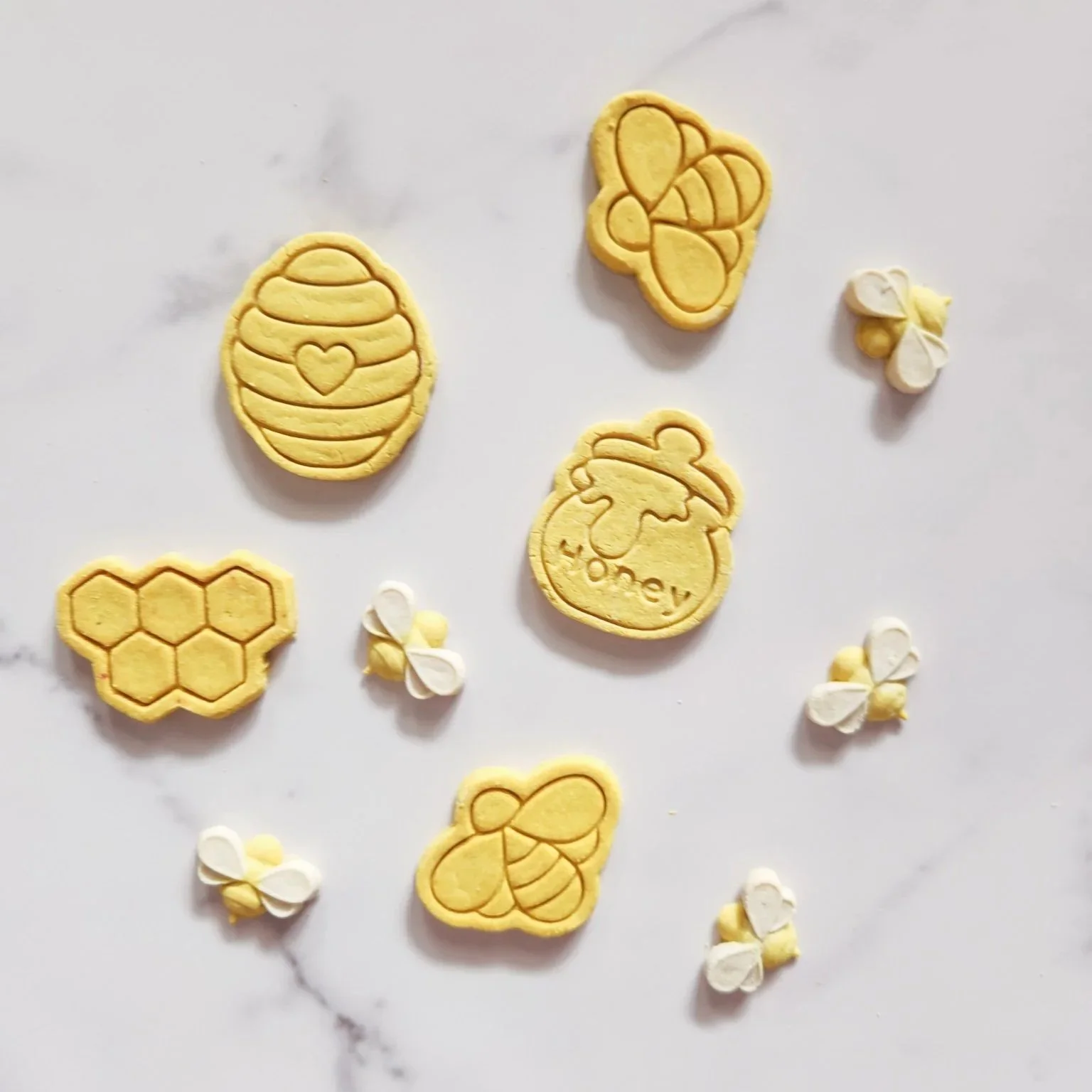 The Merry Meadows Collection: Bumblebee Bakes 🐝