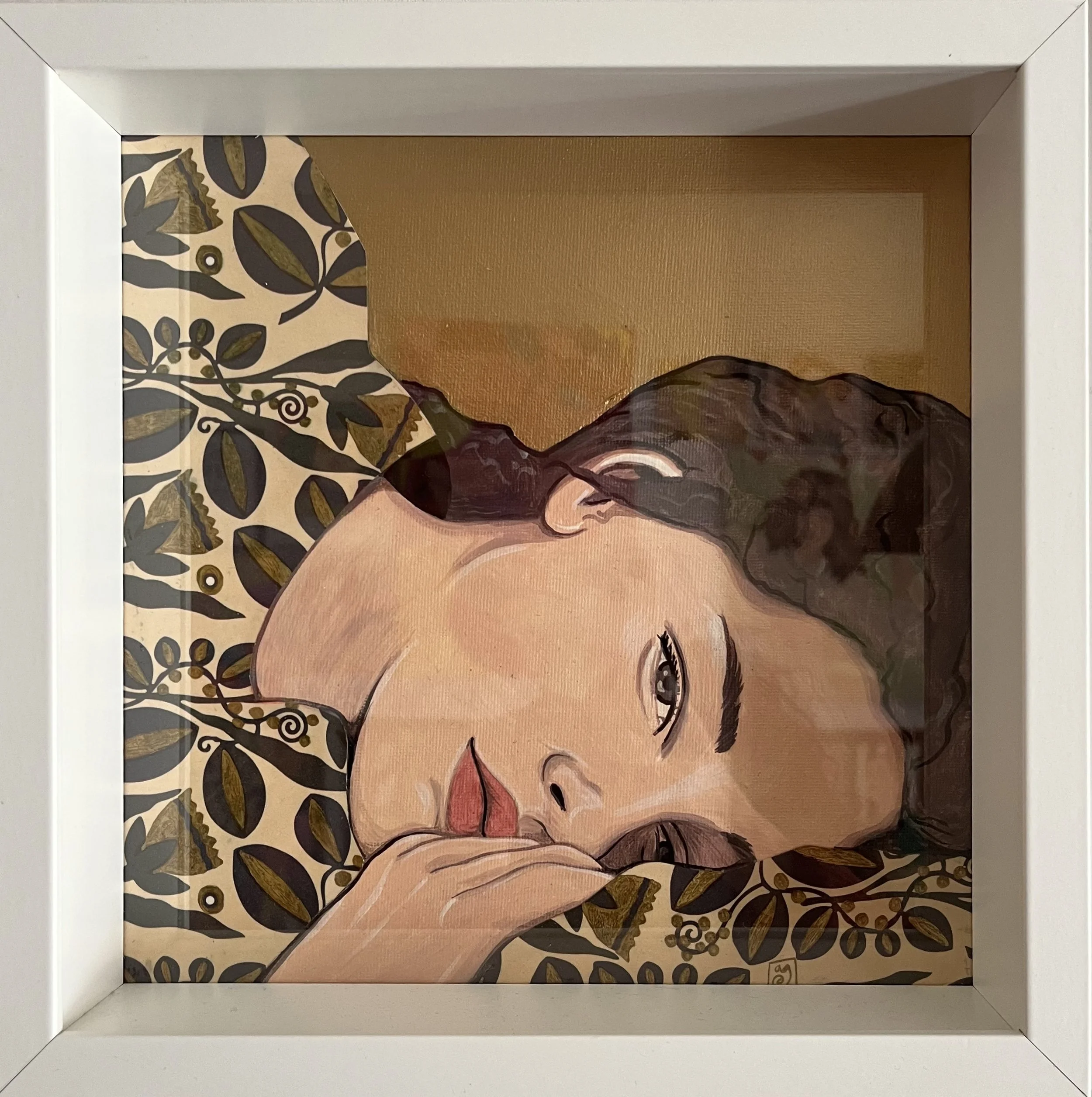Sleepy Beauty
Acrylic on canvas and mix media with frame
20x20
2025
350 €