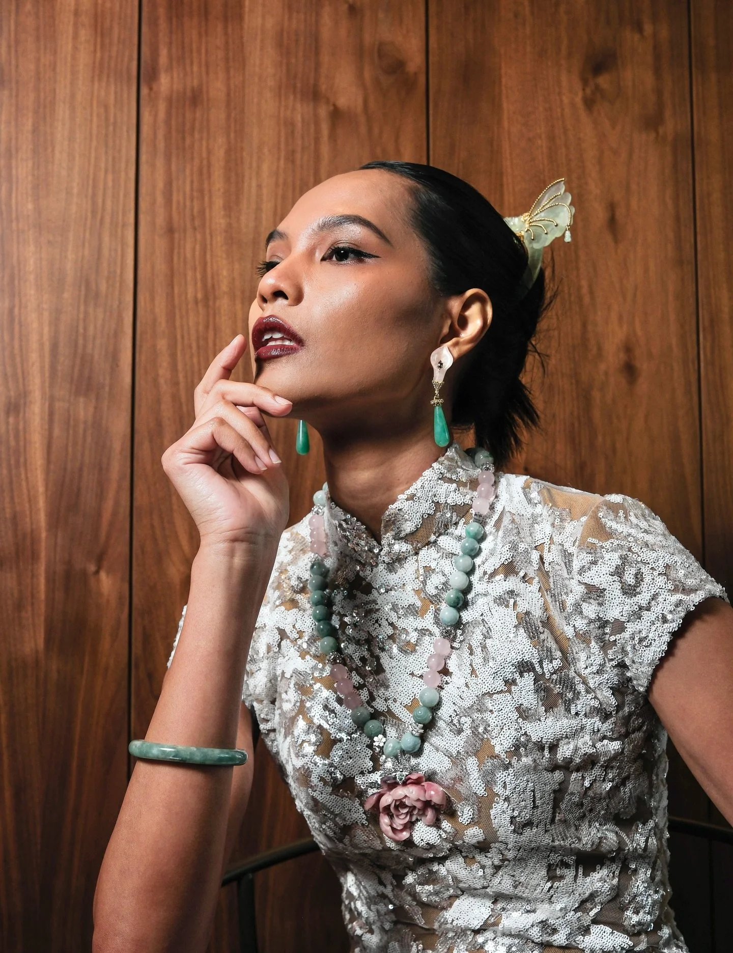 Still not over this glamorous look and the beauty of Lunar New Year 

Celestial Bloom &mdash; a special showcase of elegance with @stellalunardy @lunebystella at @langham_jakarta @tangcourtjakarta for this Lunar New Year supported by @bankbri_id 

mu