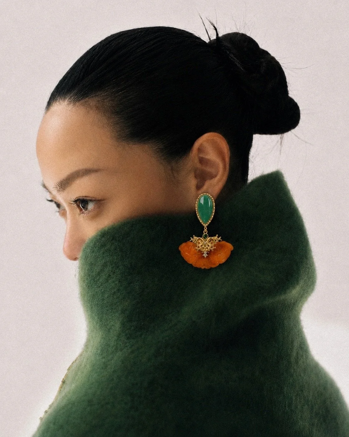 Where spring green meets golden bloom.

A pairing of rich green jadeite and honey orange jade, brought together in a piece that feels both timeless and unexpected.

#epajewel