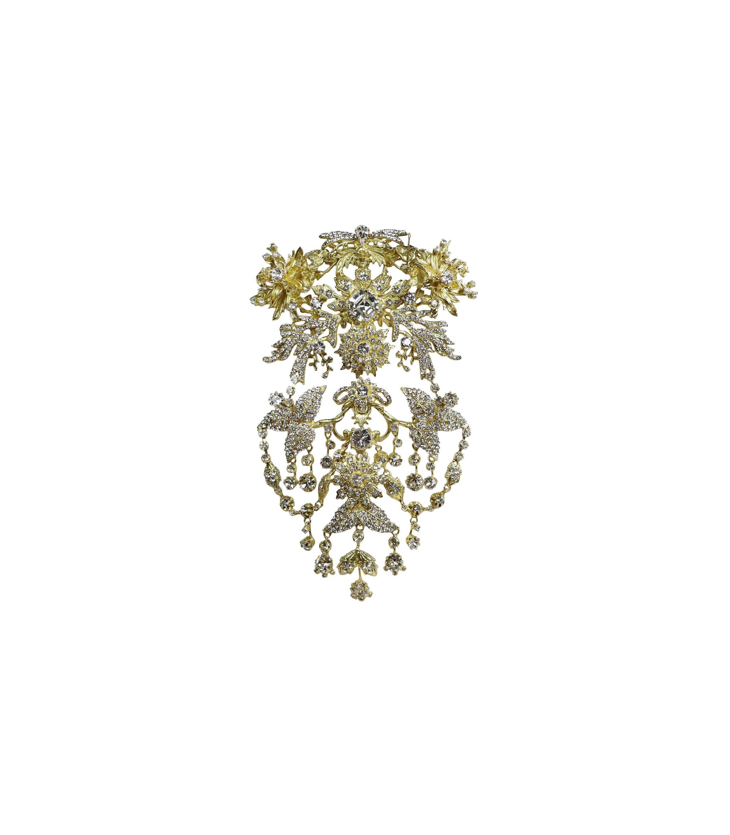 Kartini Brooch On Gold