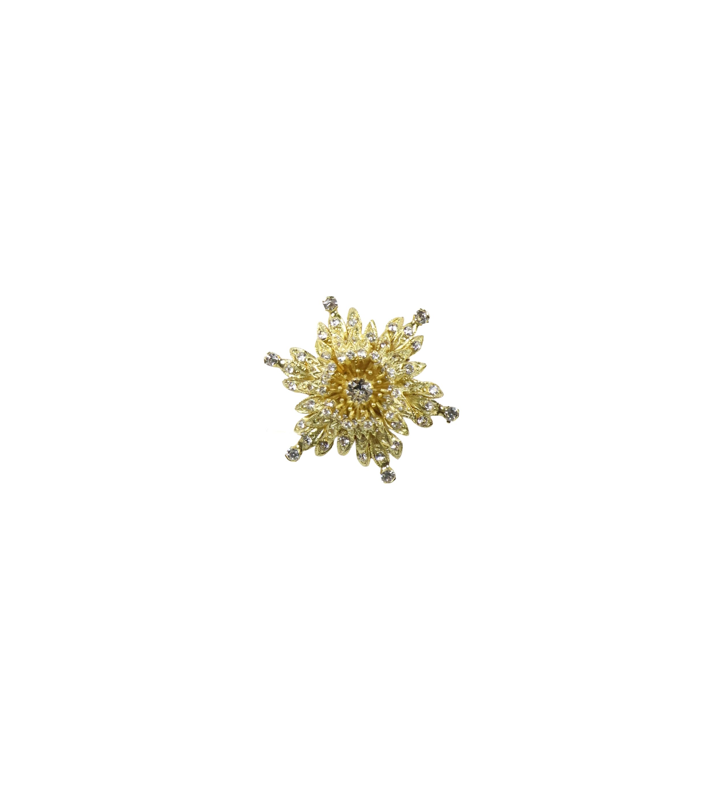 BROOCH ON GOLD