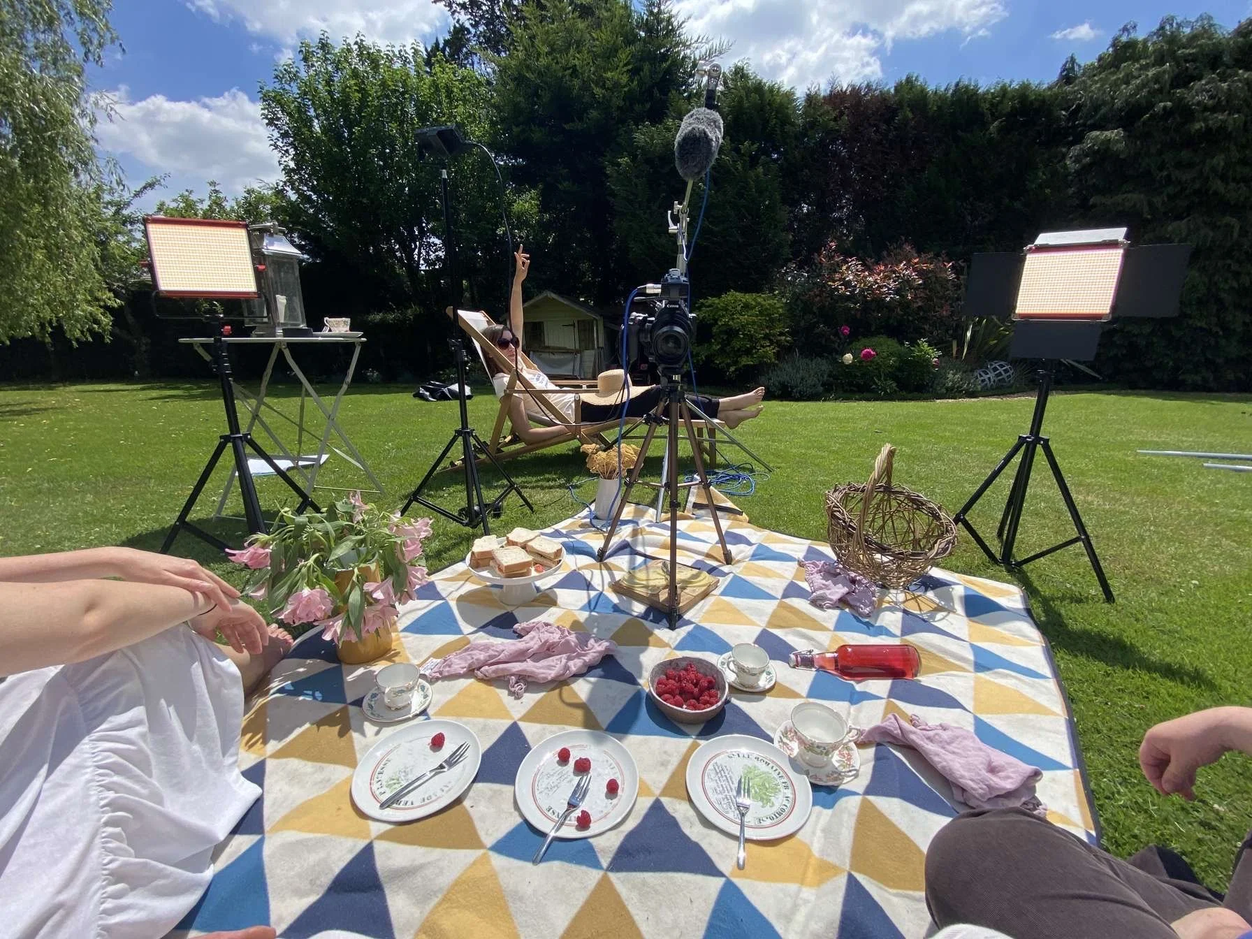 Sian Gibson behind the scenes of Gänger 2021