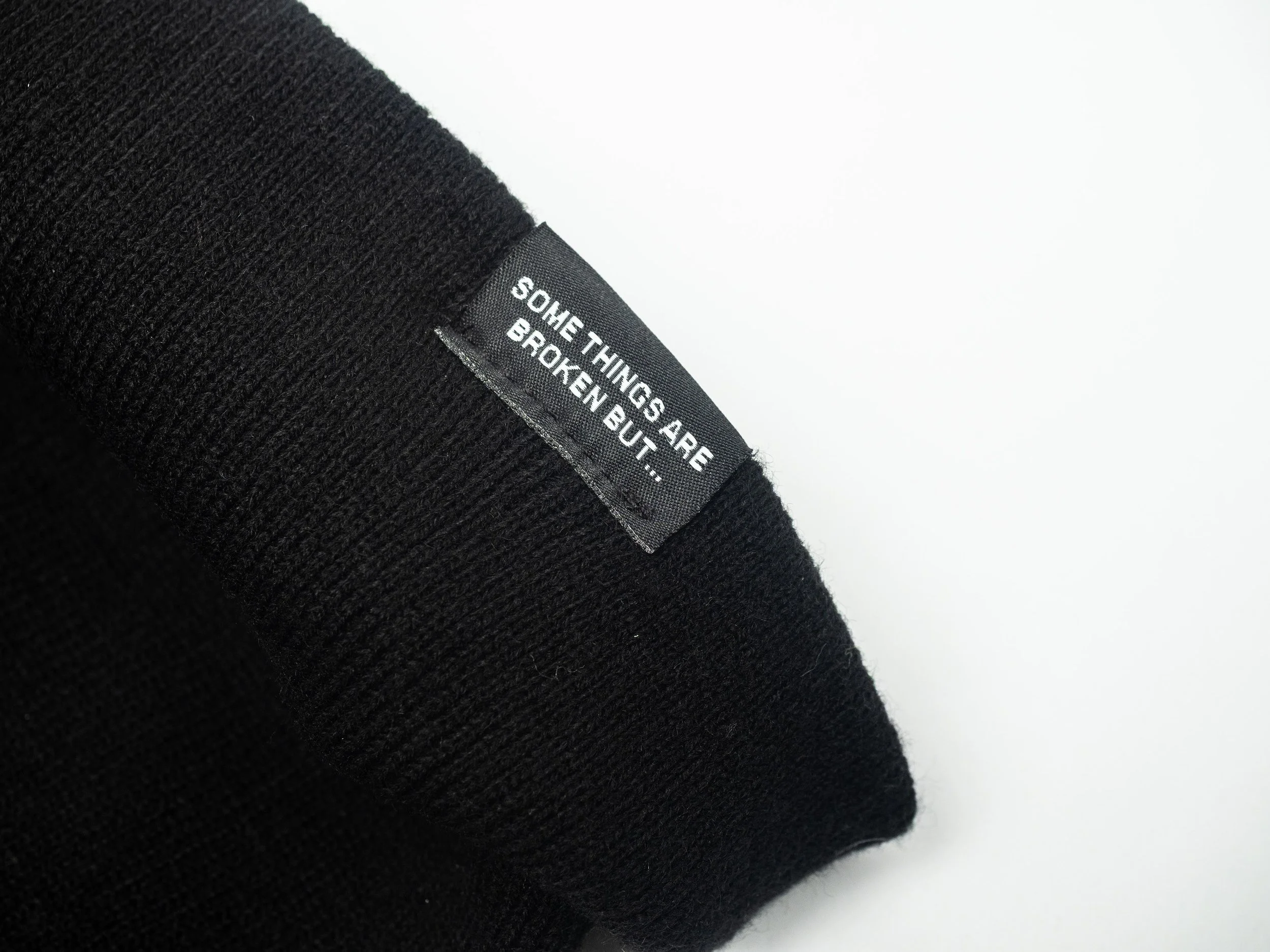 EEW_Beanies_black-6.jpg