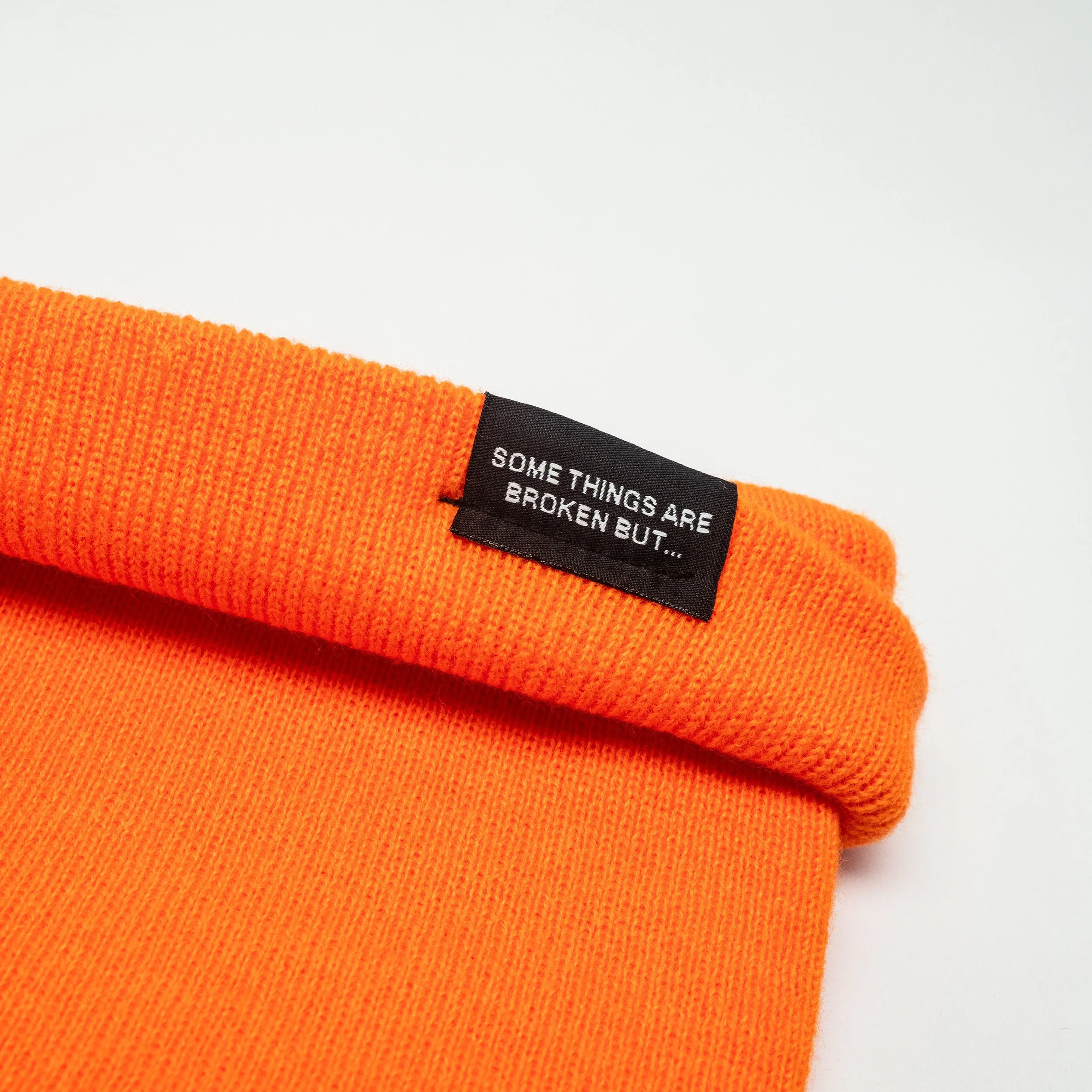 EEW_Beanies_orange-7.jpg