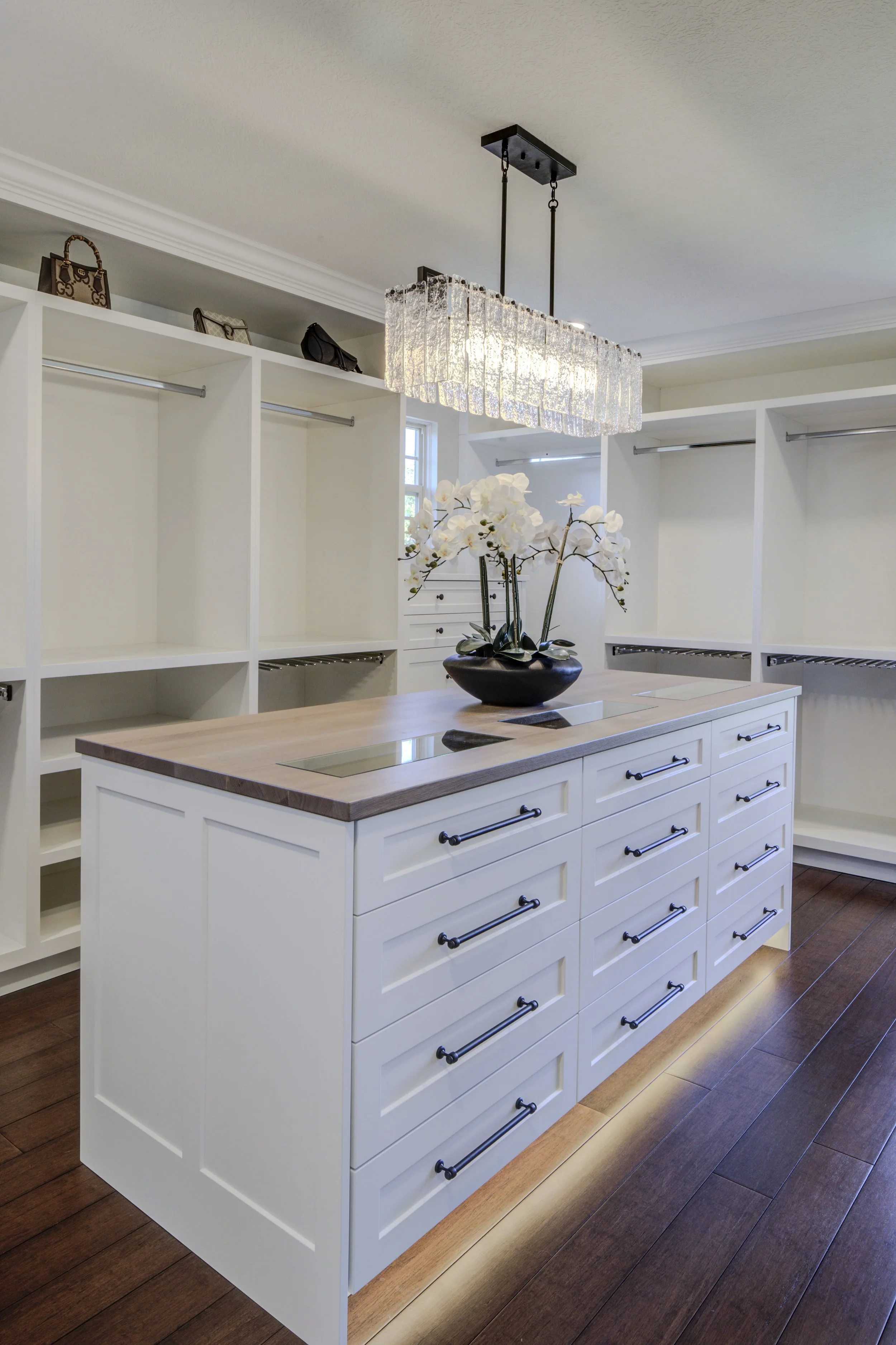8062_Closet and Master Bath Reno-15.jpg