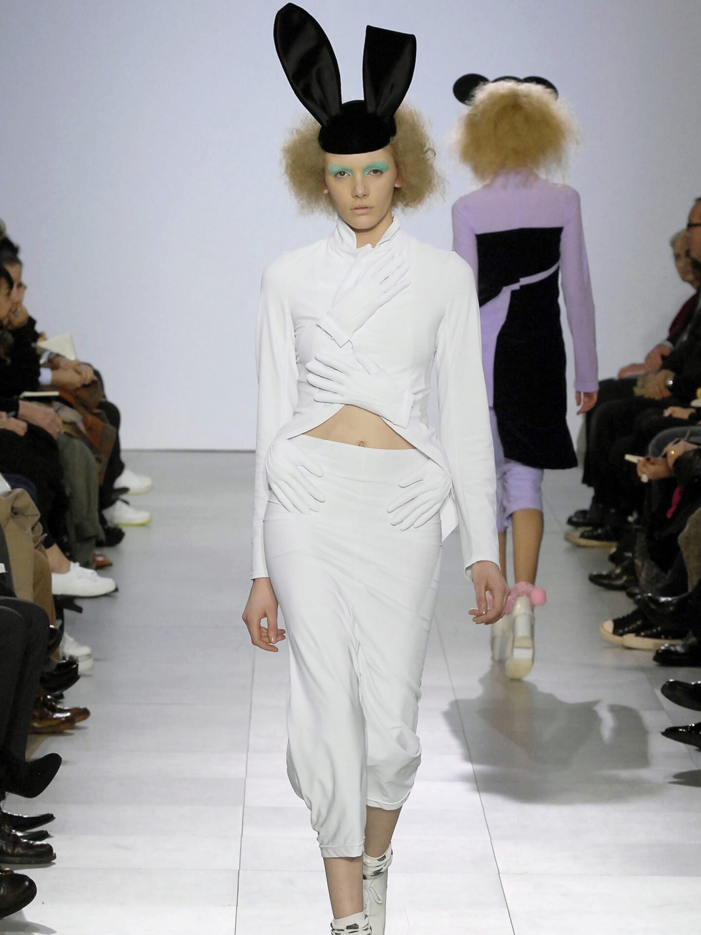 CDG_CSF_865-FW07-RUNWAY-LOOK-35.jpg