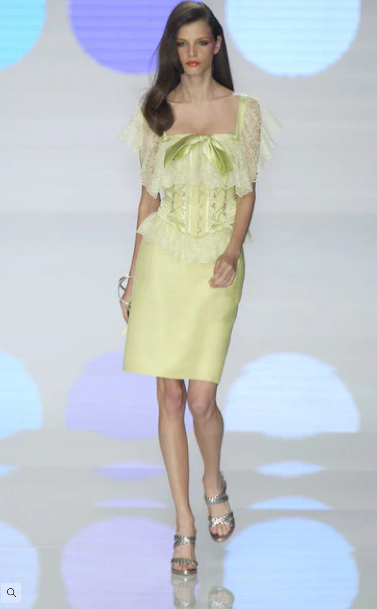 VALENTINO+SS+2004+CORSET+%E2%80%93+Anteactus.jpg