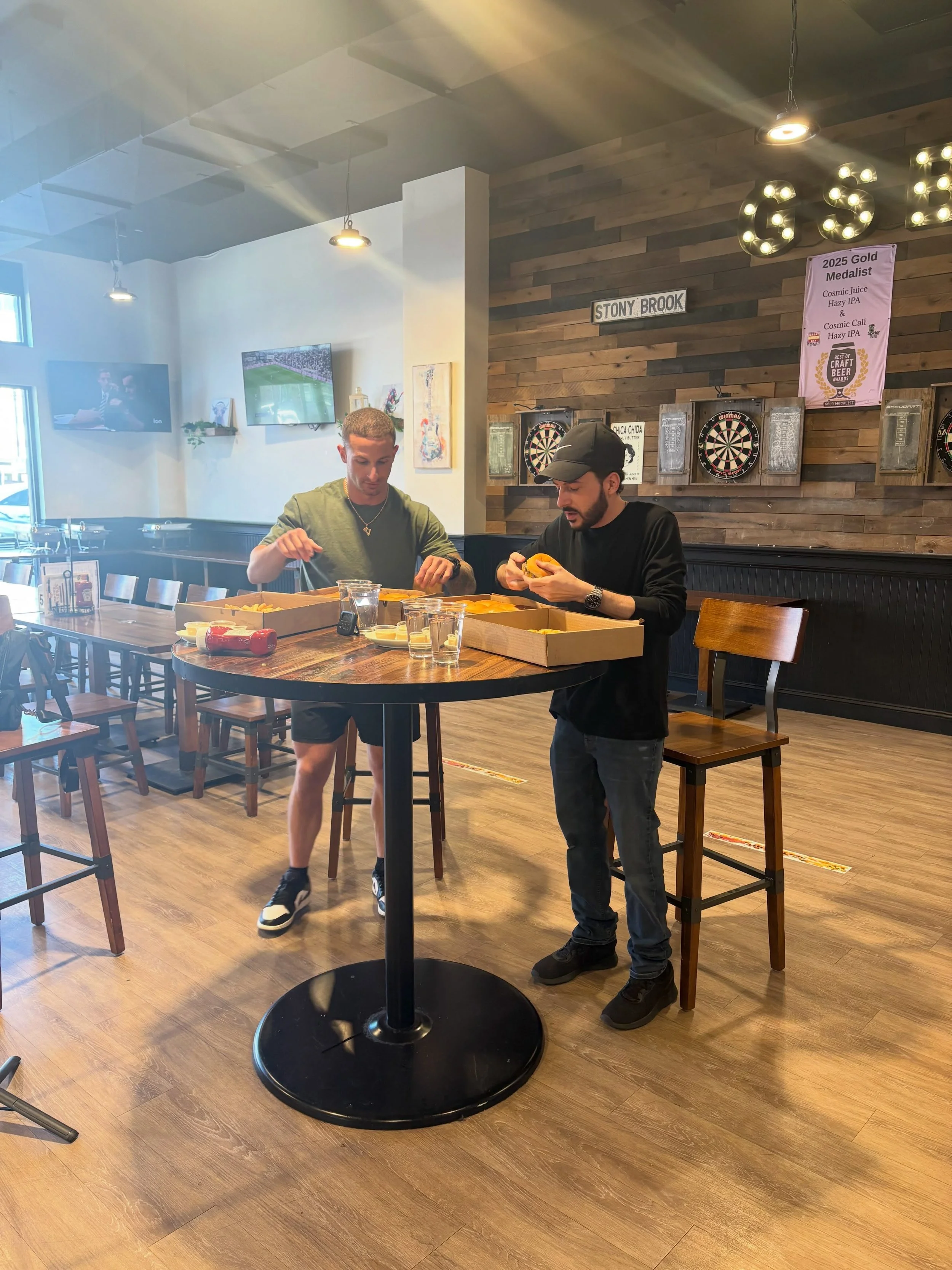This weekend we had, not one, but two challengers take on the Chef Cholo&rsquo;s Burger Challenge! Who&rsquo;s going to come in and take it on next?!