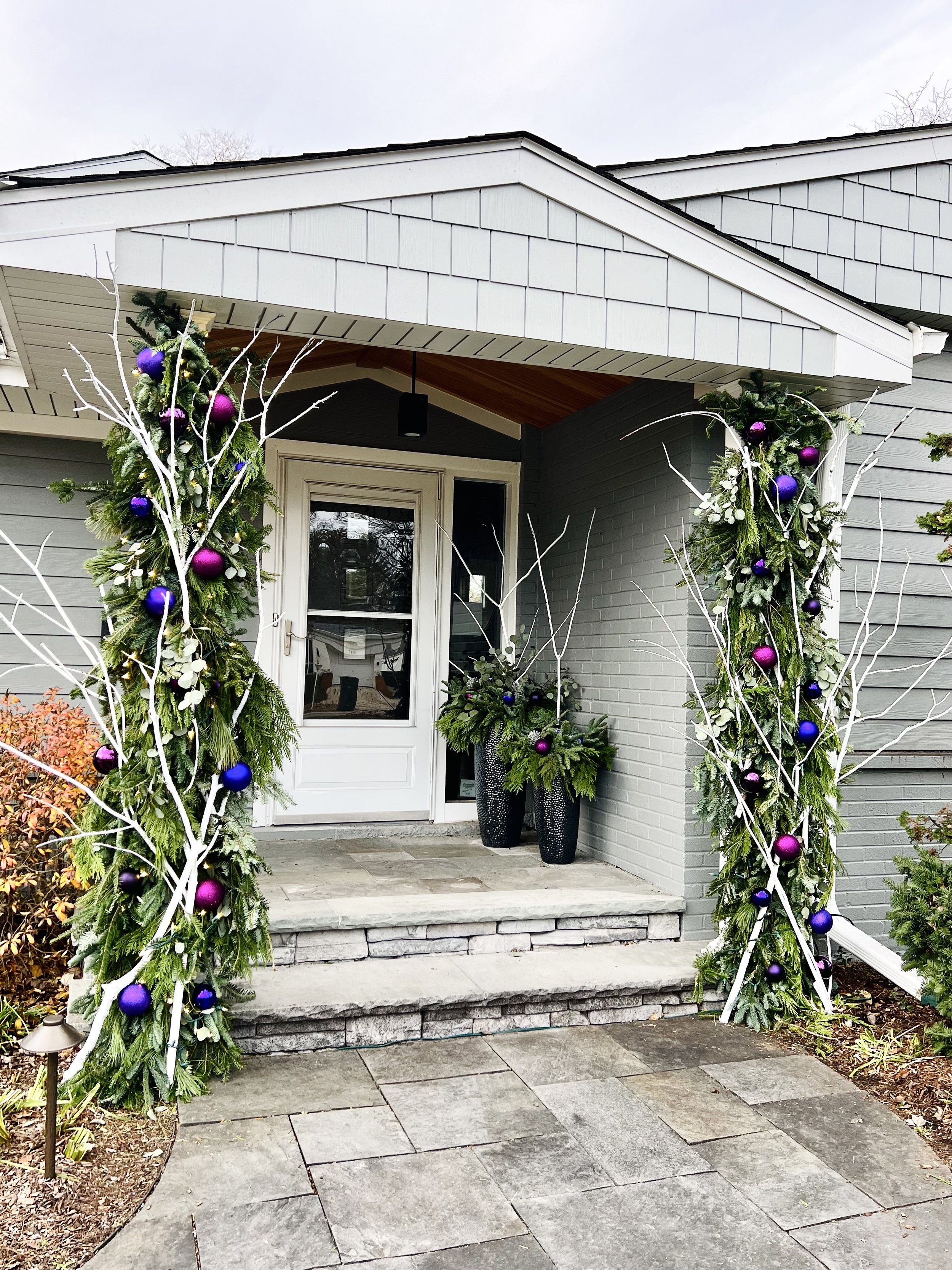 The Winter Wonderland - Grand Evergreen Archway