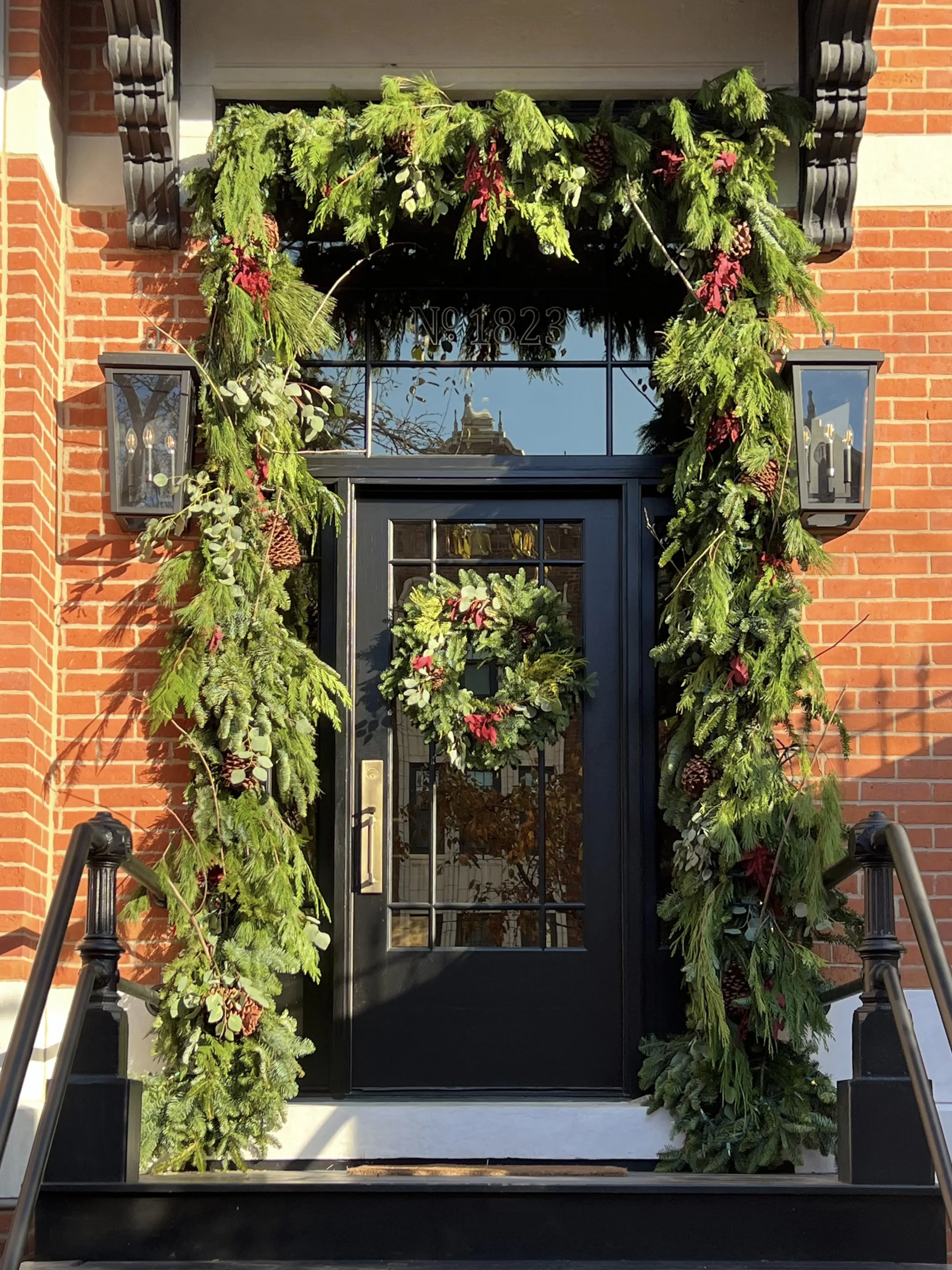 Uptown Girl - Grande Evergreen Archway