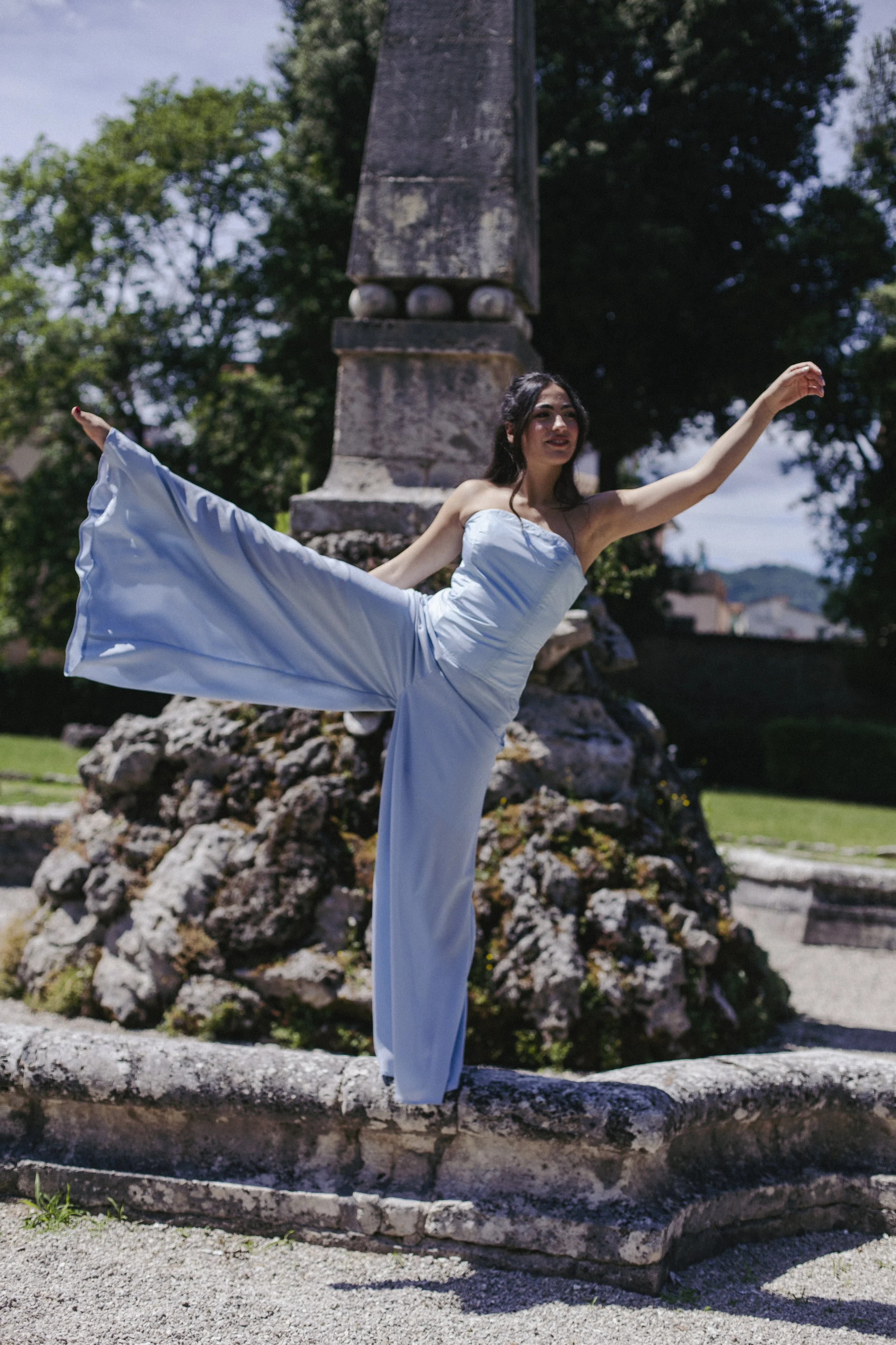 Magnolia Corset
Starting from €280
A structured strapless corset in 100% silk, featuring elegant draping at the front. Versatile and refined — wear it alone or paired with the Magnolia trousers for a complete look. Handmade in Italy, made to measure.