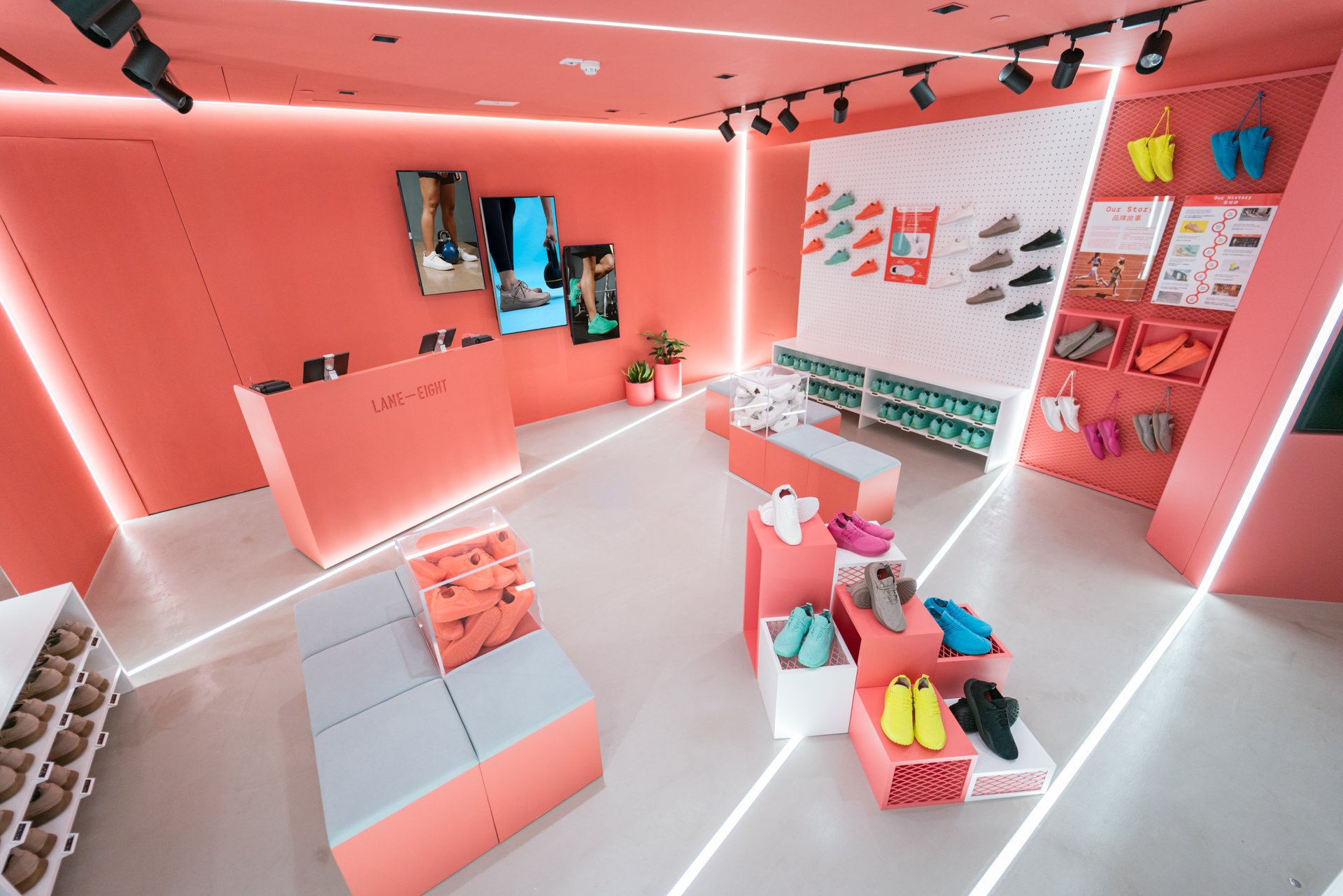 Lane Eight – New Town Plaza Gallery