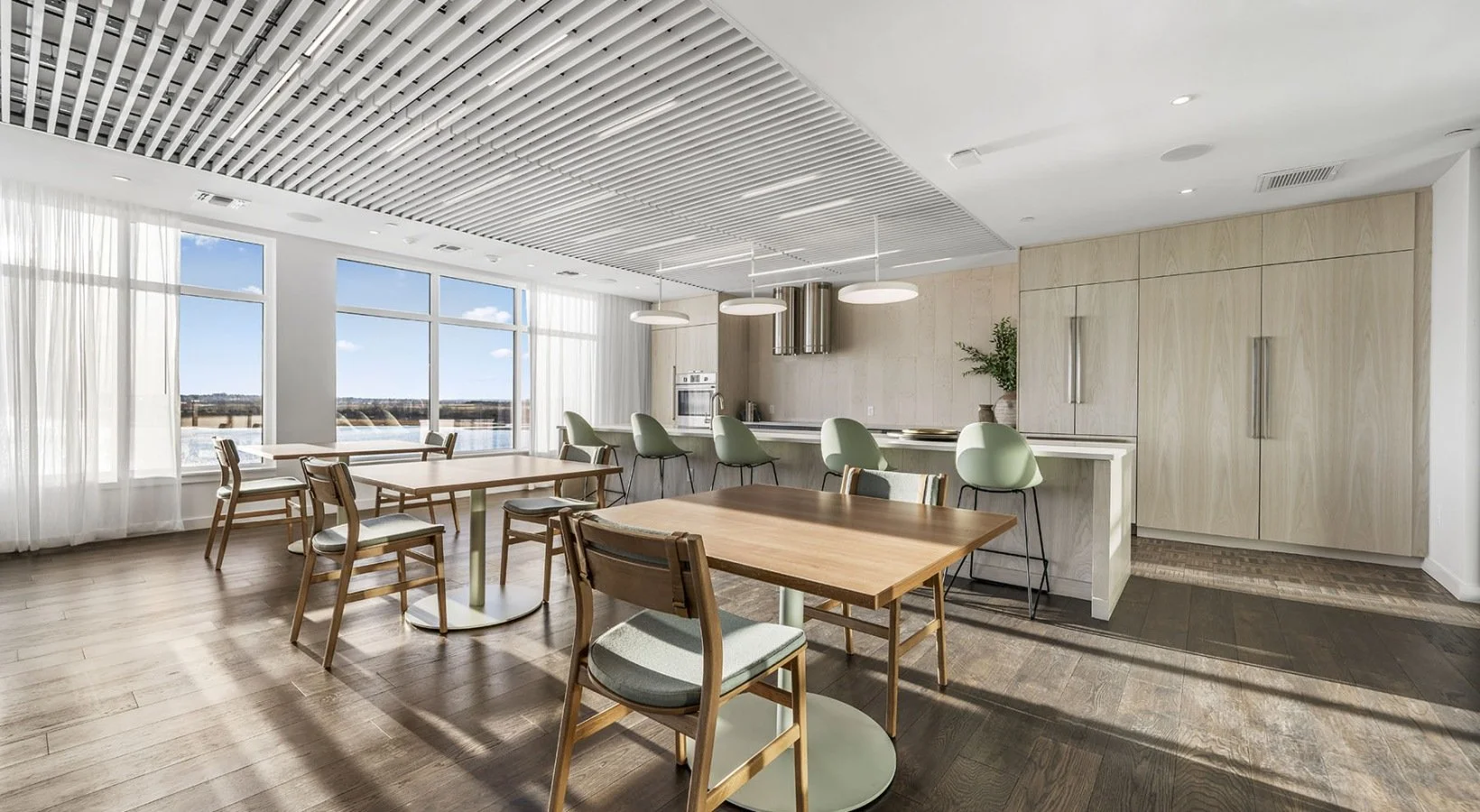gibson-point-apartments-revere-ma-006a-53ad3789bffbfe4a5938c698cdc32664.jpg