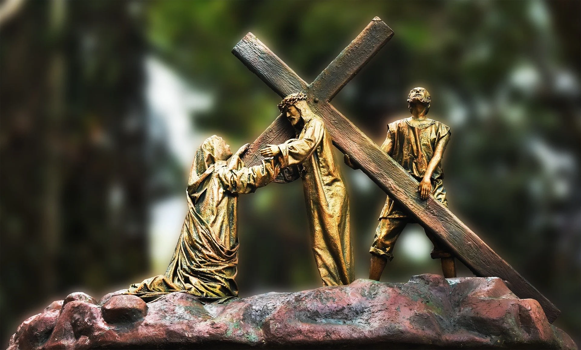 station-of-the-cross-3059779_1920.jpg