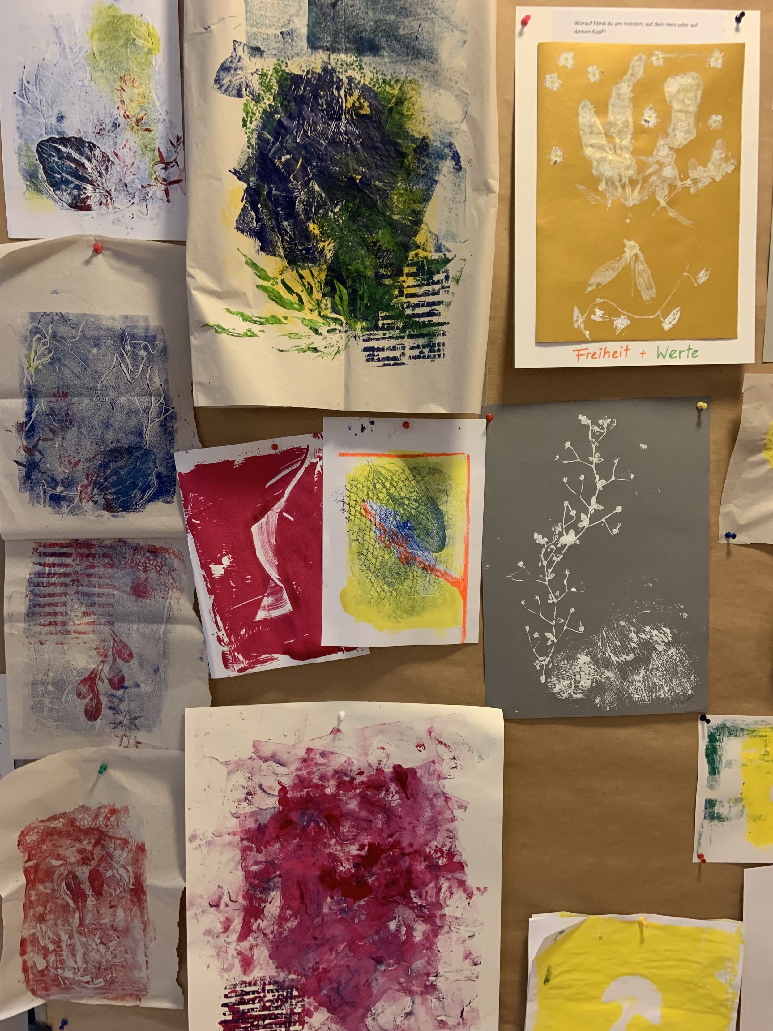 „Material als Impuls II“ - Verschiedene Drucke mit Linoldruckfarbe auf Papier, A4, 2024