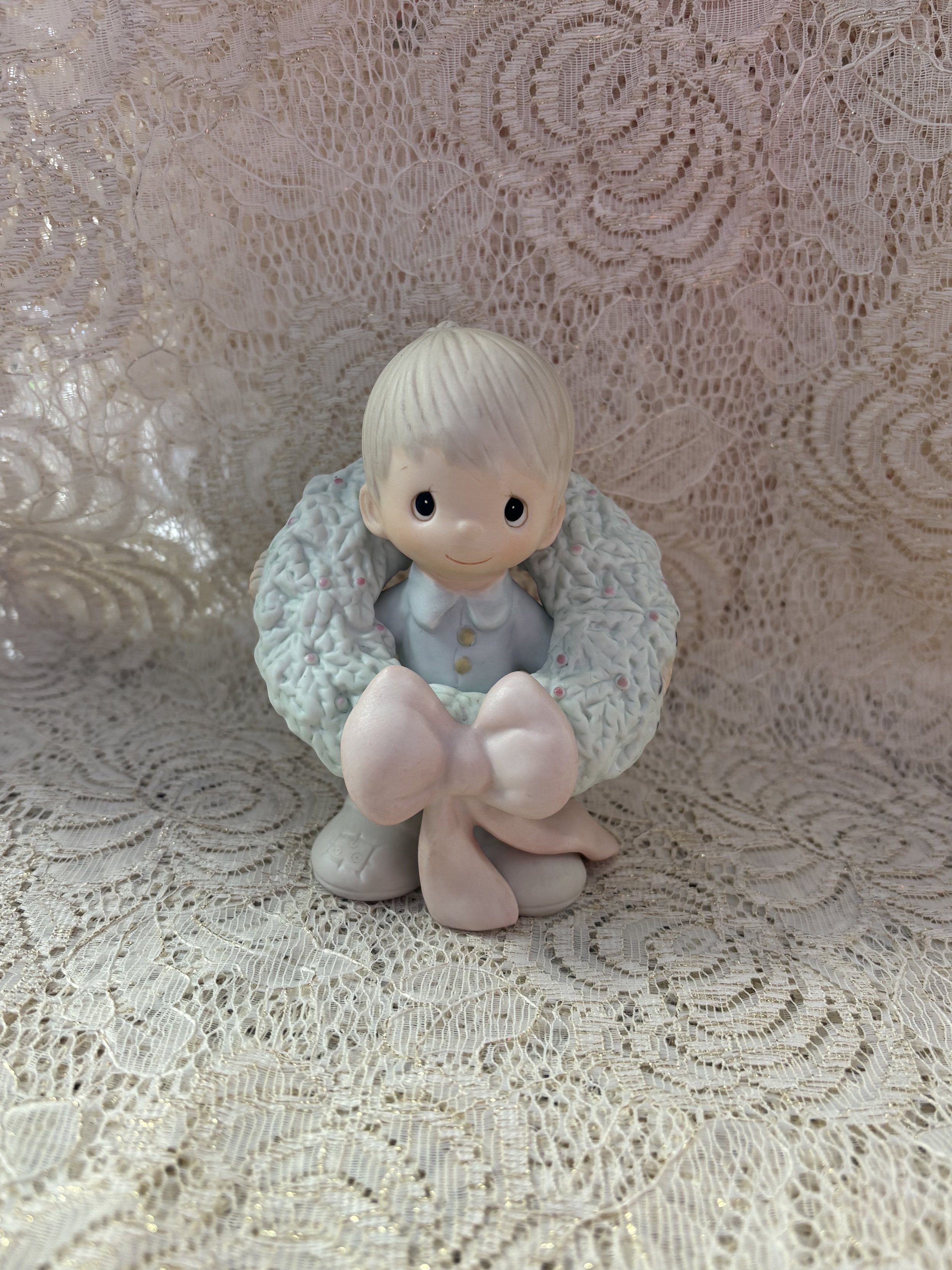 Precious Moments: Surrounded with Joy