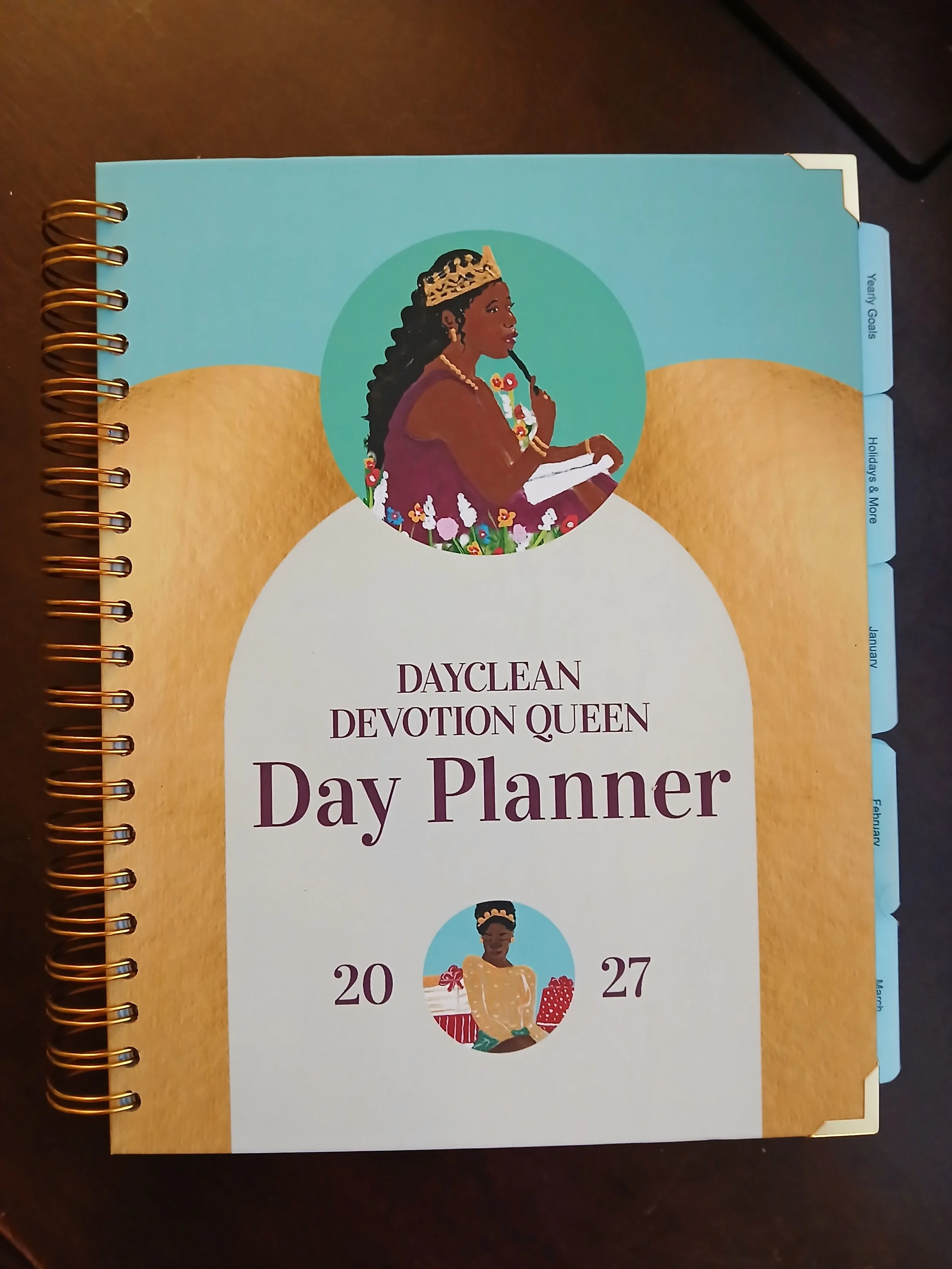 2027 Dayclean Devotion Queen Planner