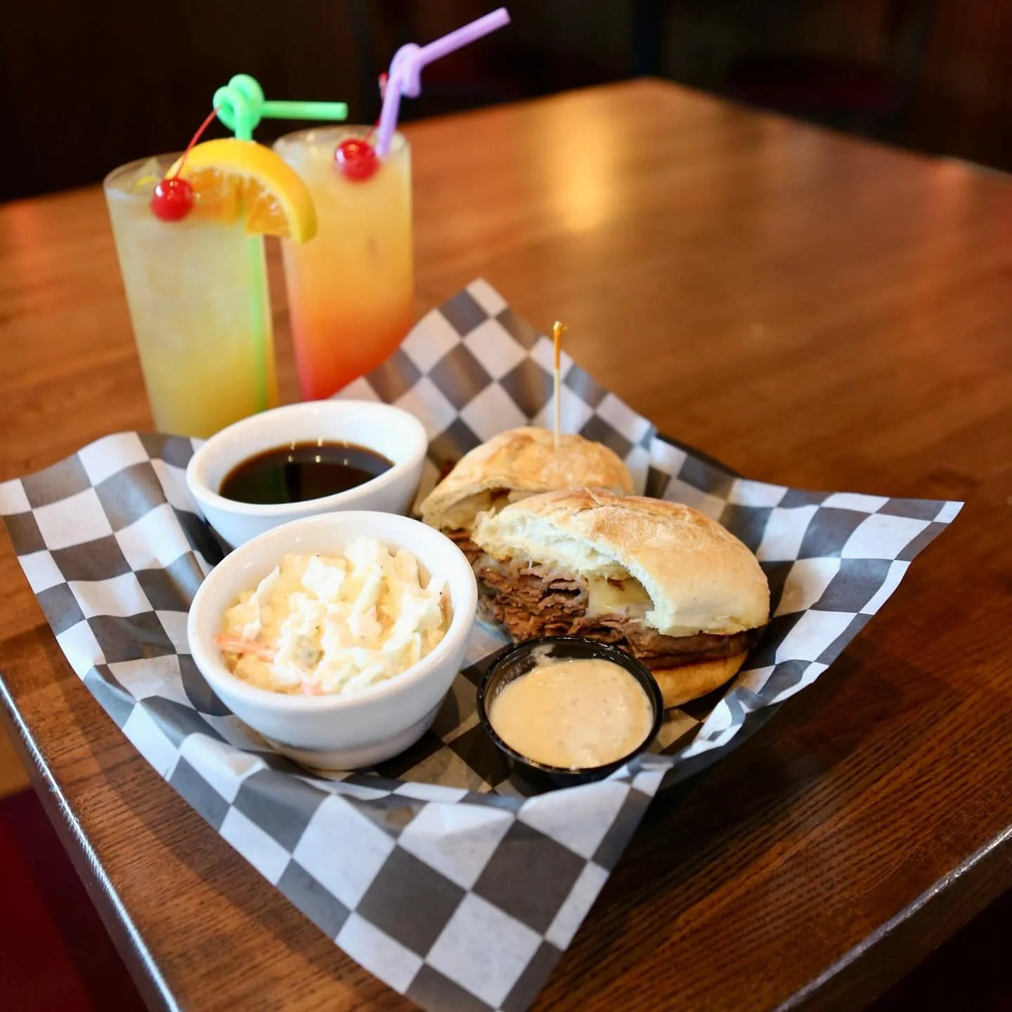 It&rsquo;s National French Dip Day!🥪🎉
The perfect way to celebrate is with grabbing lunch at Shirley&rsquo;s today☀️

#shirleys #shirleysbargrill #westdesmoines #waukee #frenchdip #nationalfrenchdipday #lunch #lunchspecial