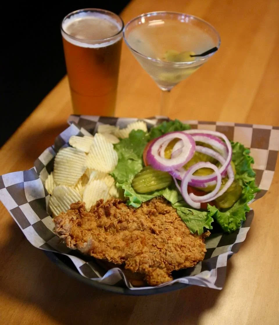 Who doesn&rsquo;t love a crispy Tenderloin Sandwich?🤩🥪
Whether you prefer it breaded or grilled, our tenderloin meal is JUST $10 from 11am-2pm every Tuesday🎉

#shirleysbargrill #westdesmoines #waukee #lunchspecial #tenderloinsandwich