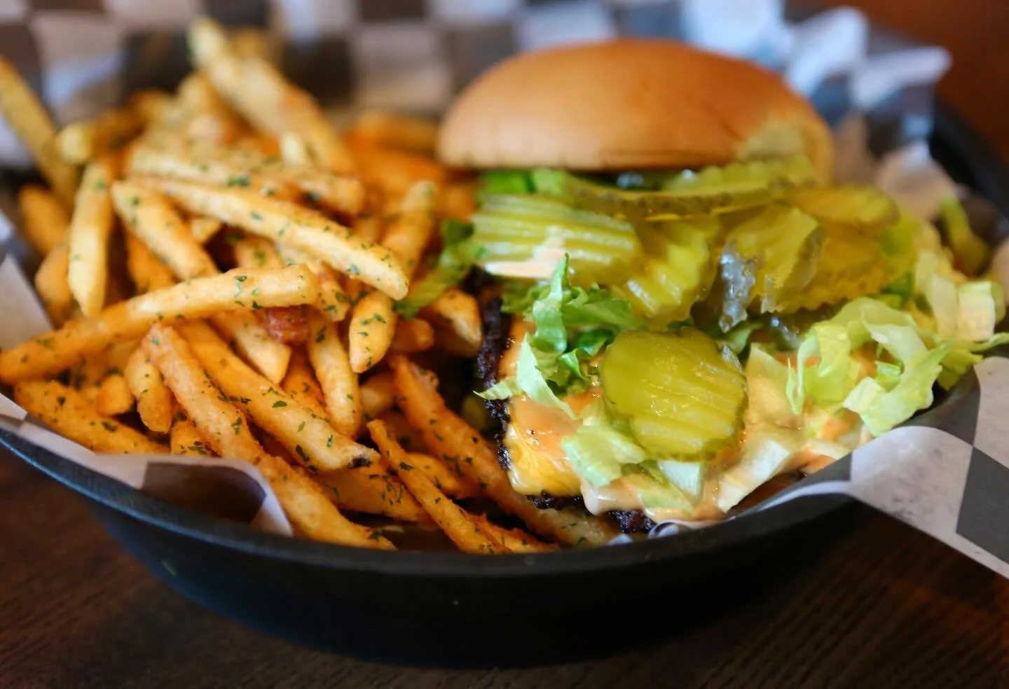 We can never get enough of a good Shirley&rsquo;s Smashburger🤩🍔
Grab one for lunch or dinner today!

#shirleysbargrill #westdesmoines #waukee #smashburger